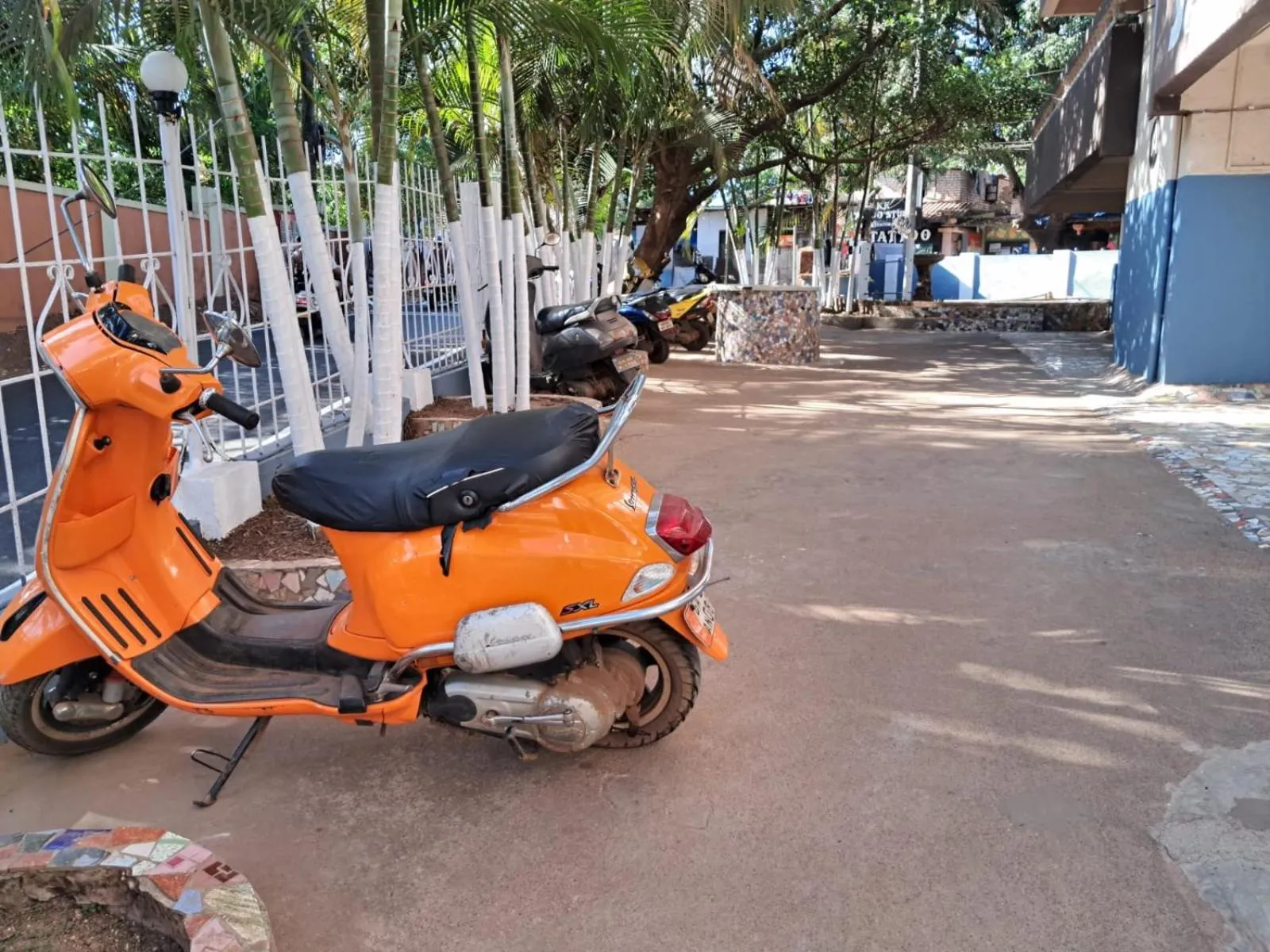 Parking in Sea View Holiday Vagator