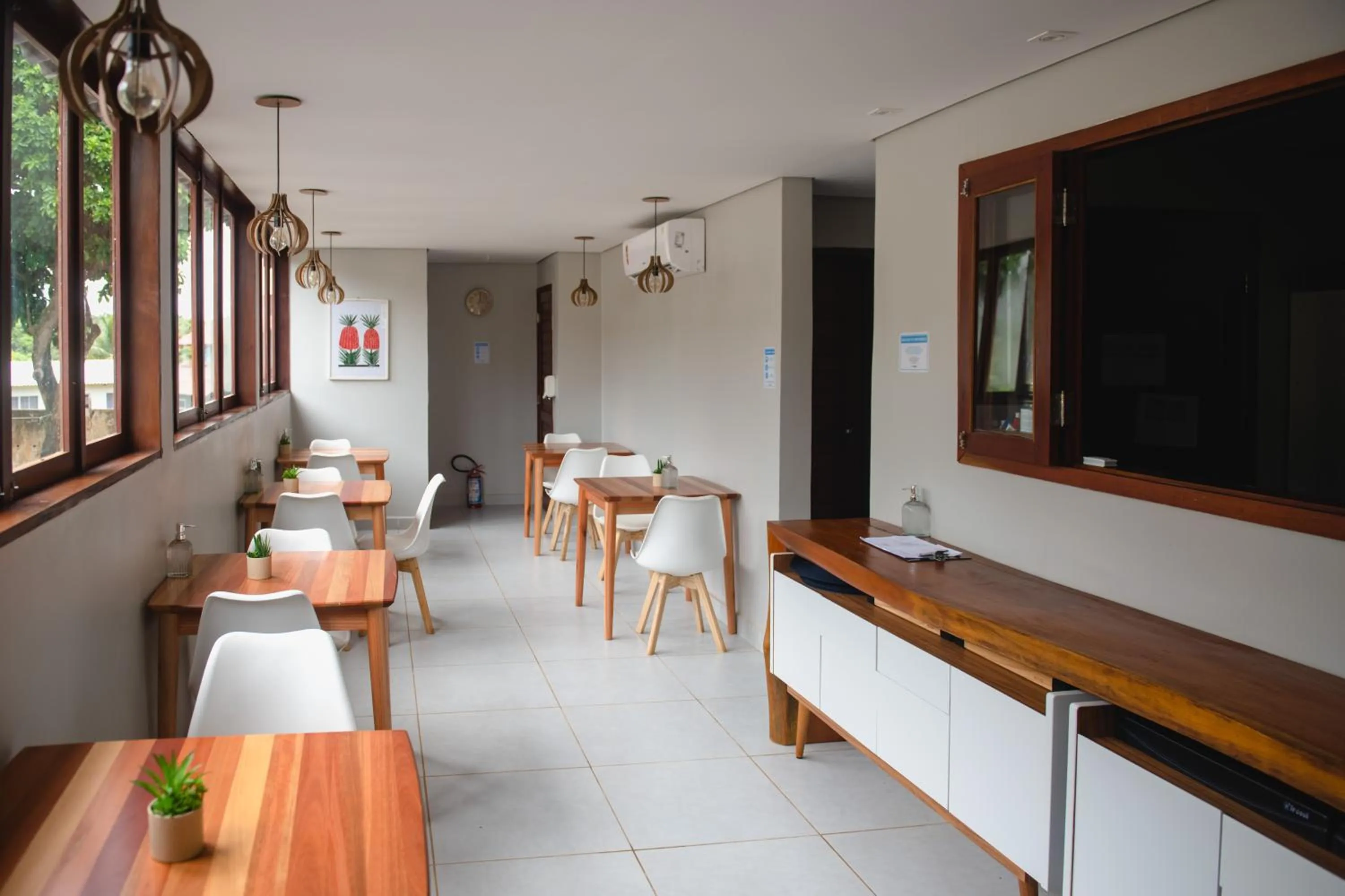 Restaurant/places to eat in Pousada da Mana