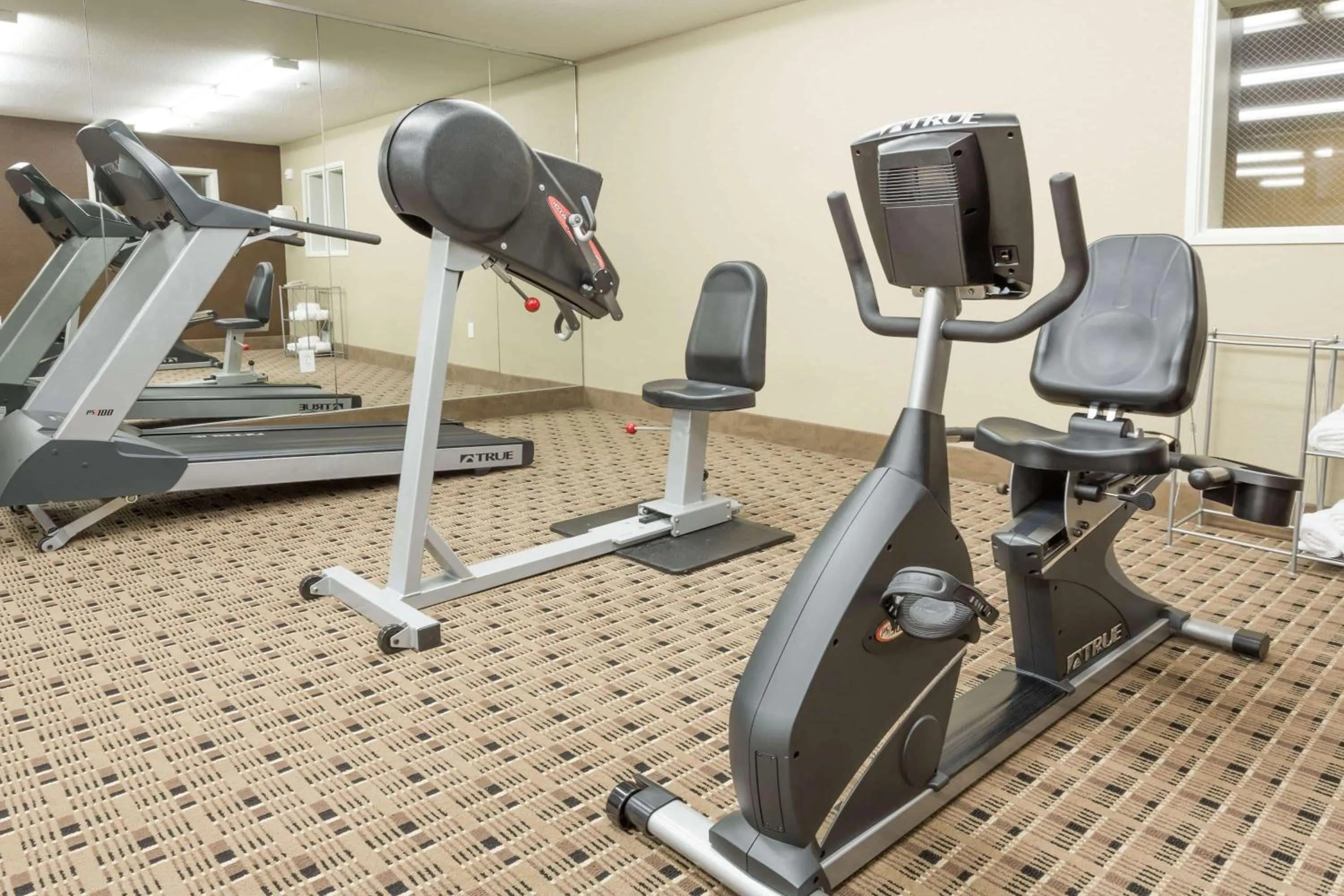 Fitness centre/facilities in Microtel Inn & Suites by Wyndham Jacksonville Airport