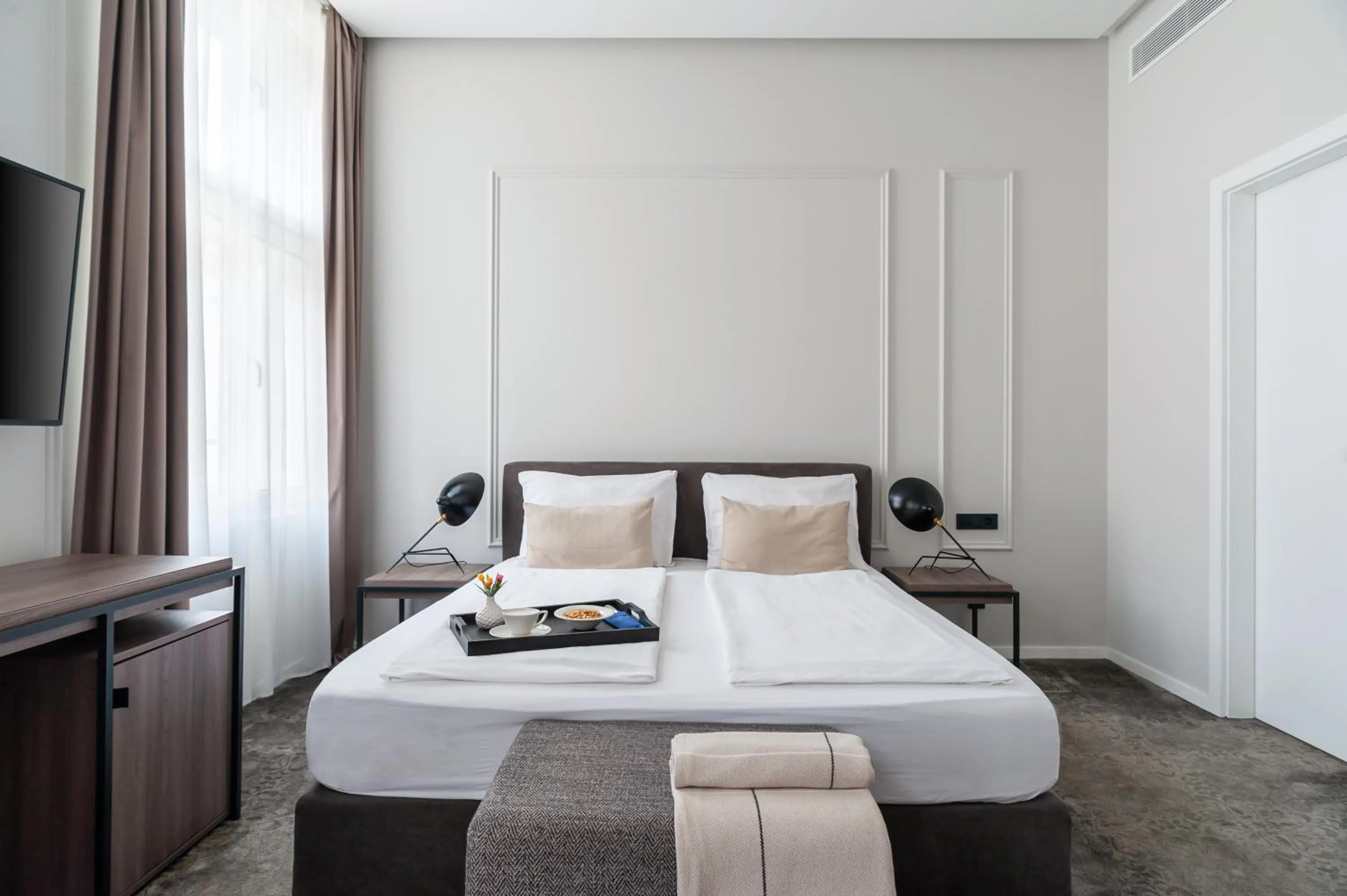 Bed in MANDA Heritage Hotel