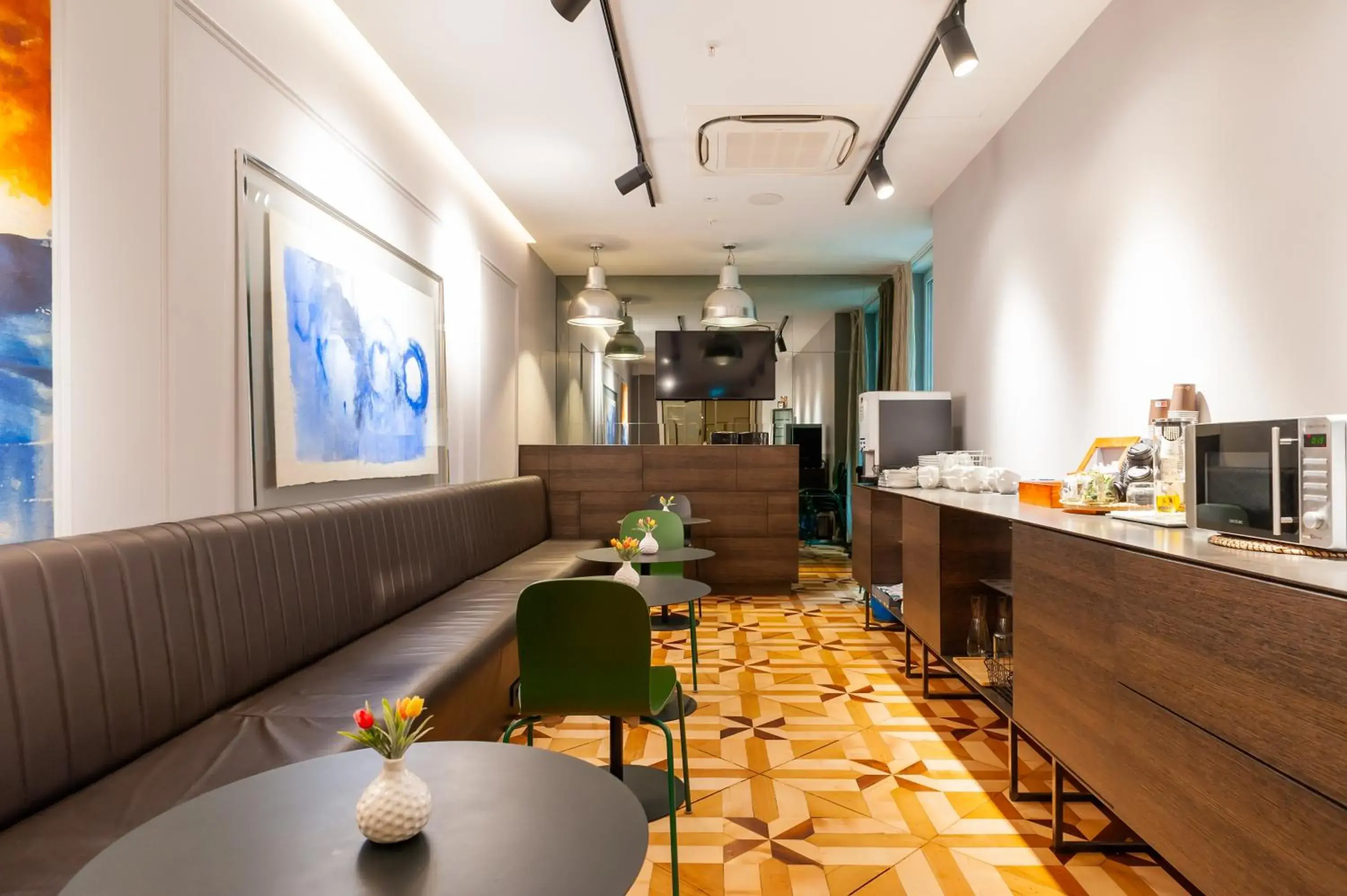 Lounge or bar in MANDA Heritage Hotel Lounge or bar in MANDA Heritage Hotel