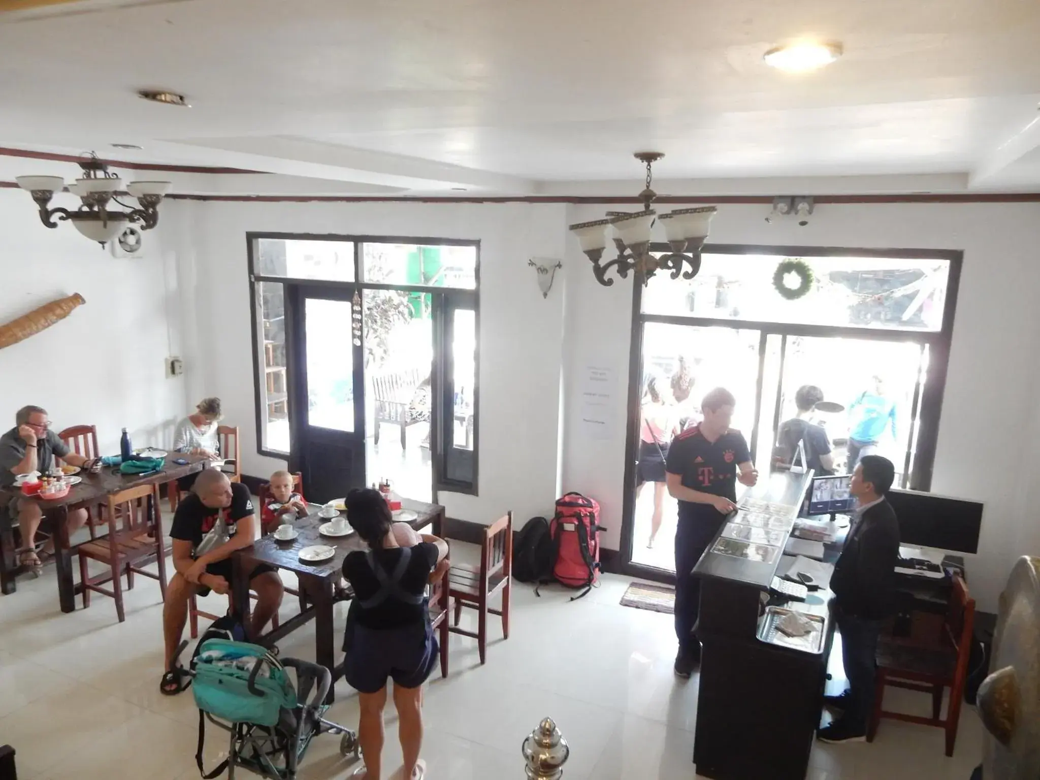 Restaurant/places to eat in Vang Vieng Camellia Hotel Restaurant/places to eat in Vang Vieng Camellia Hotel