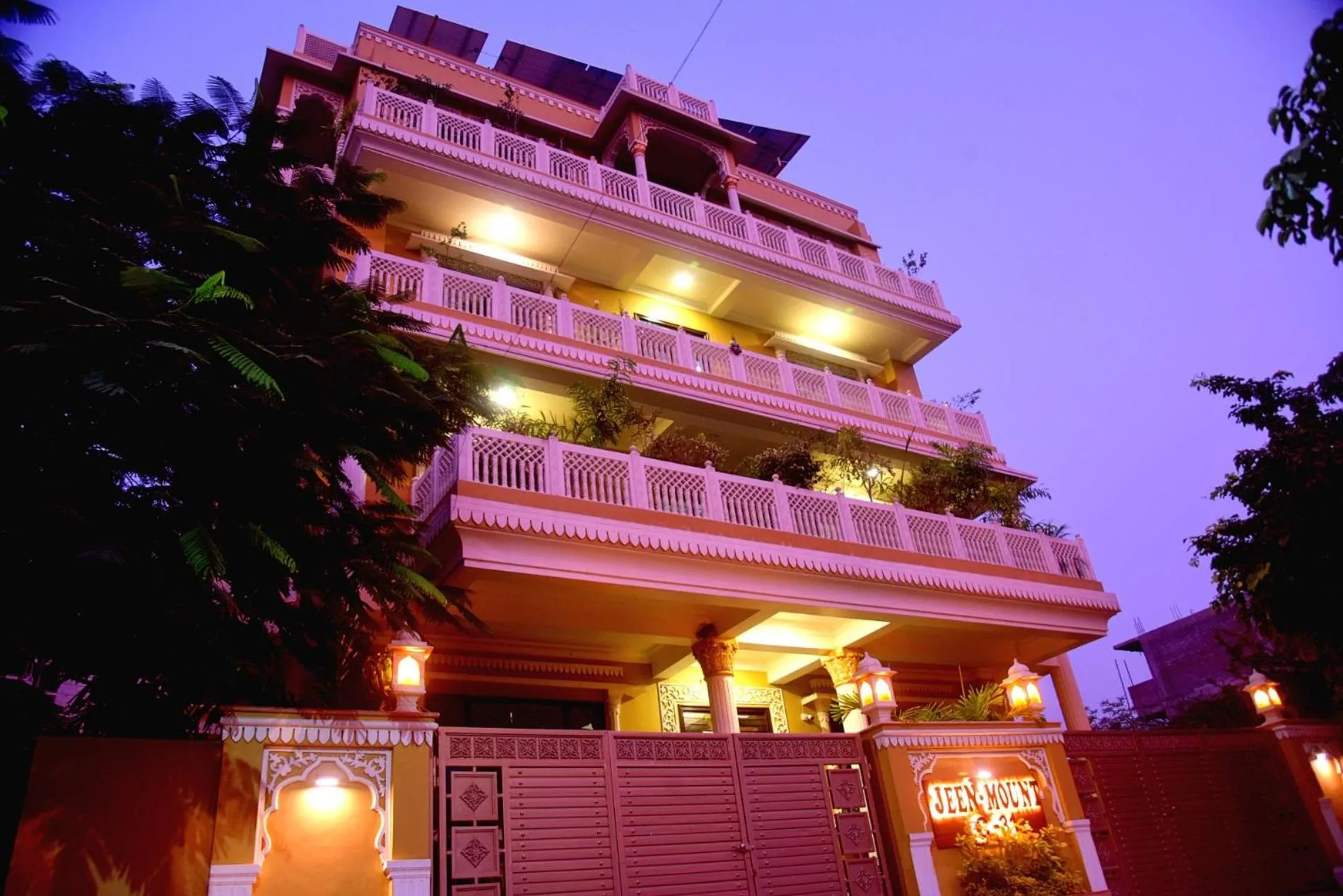 Property building in Jeenmount Heritage Boutique Hotel