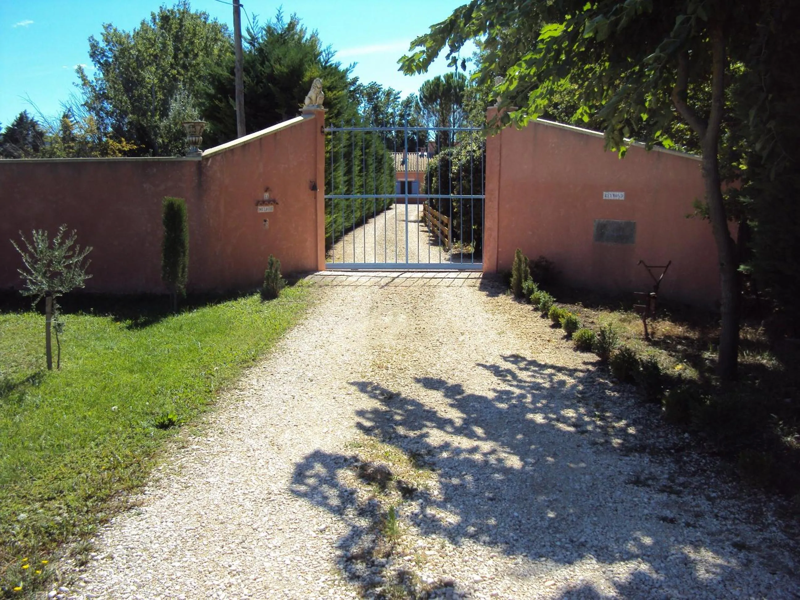 Two-Bedroom House in Maison d'Hôtes La Douloire