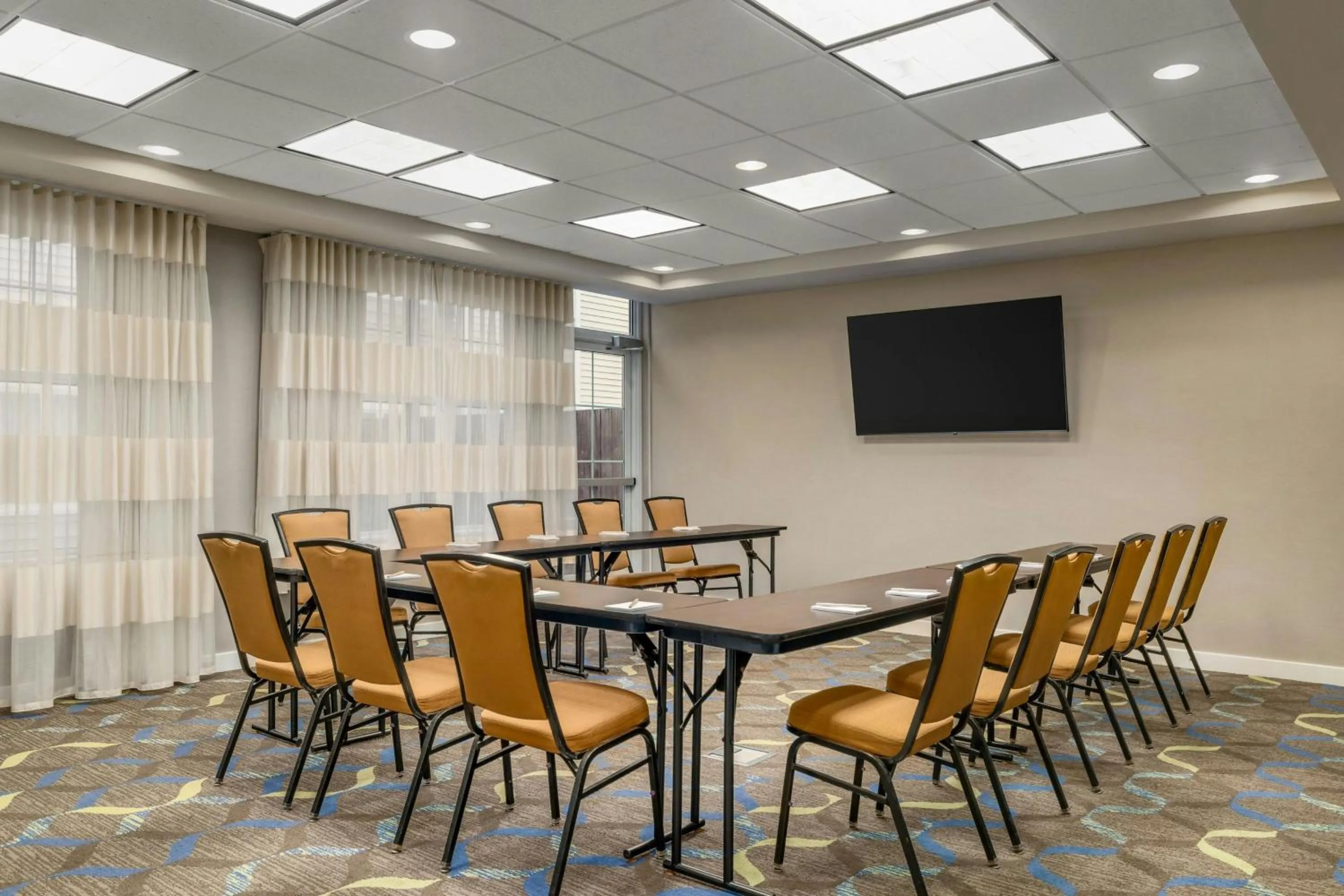 Meeting/conference room in Residence Inn by Marriott Albany Washington Avenue