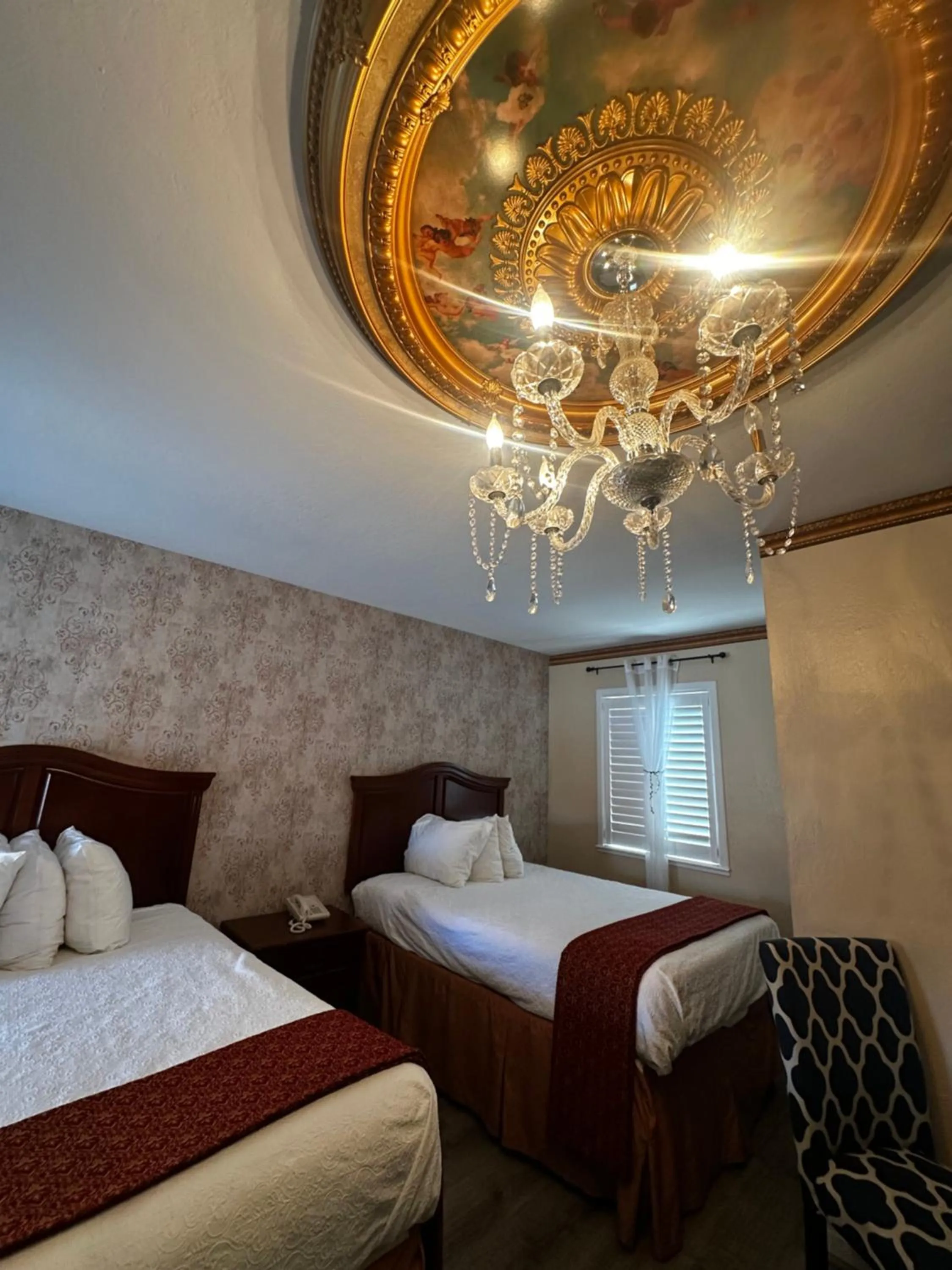 Bed in Chardonnay Lodge