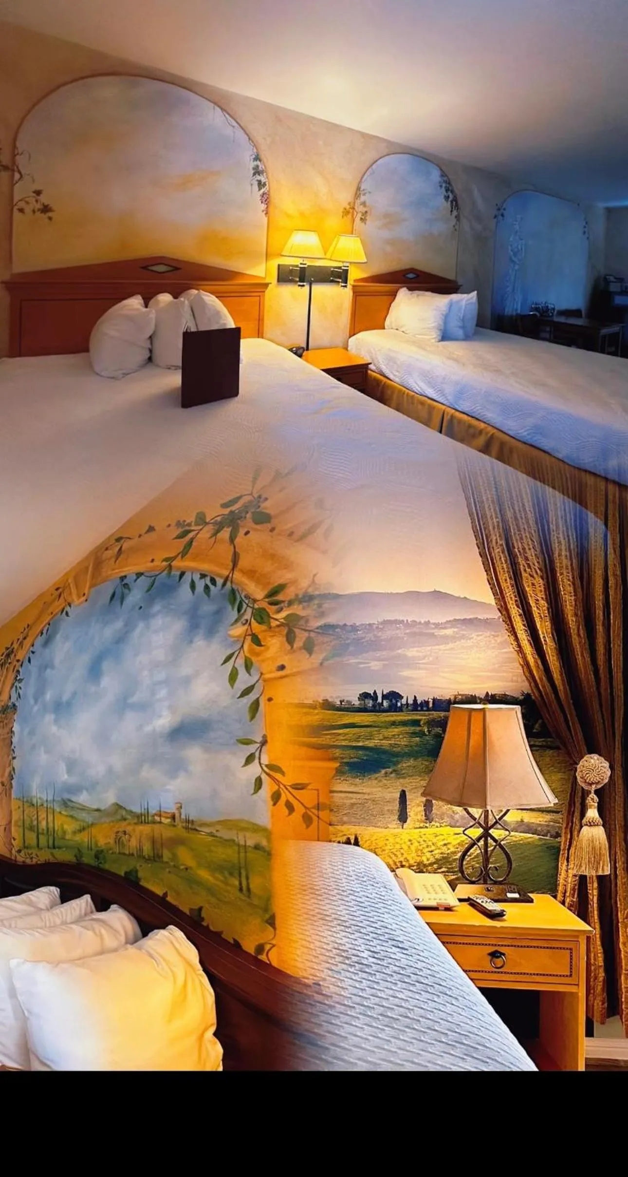 Bed in Chardonnay Lodge