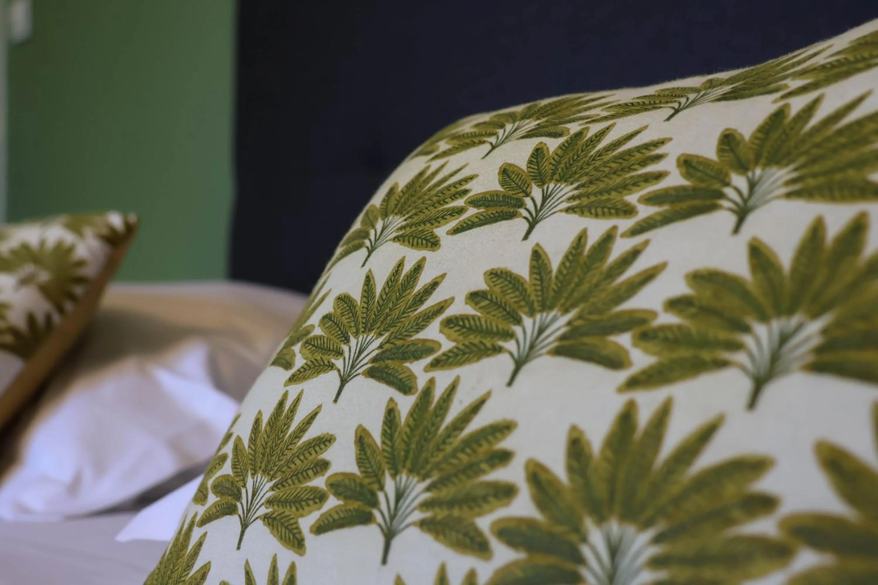 Bedroom, Bed in Logis Hotel Le Blason de Provence