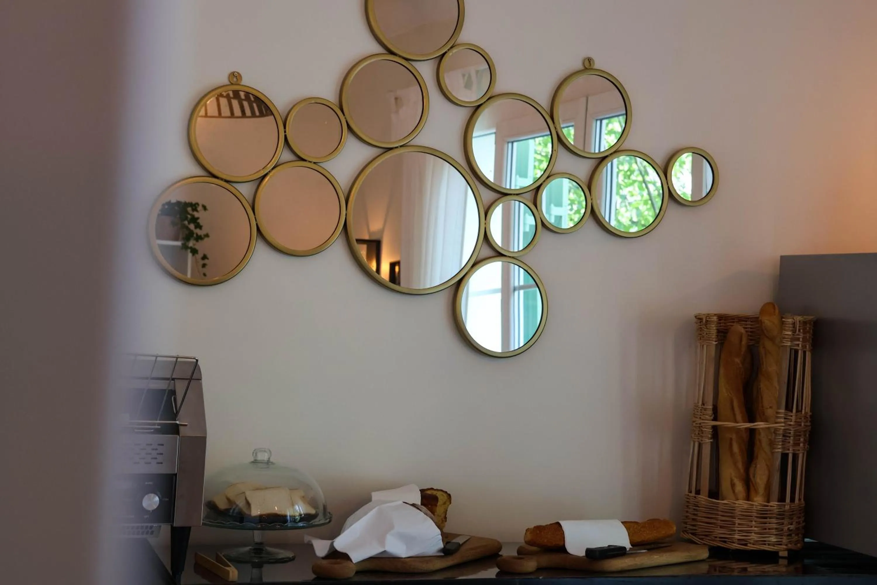 Breakfast in Logis Hotel Le Blason de Provence