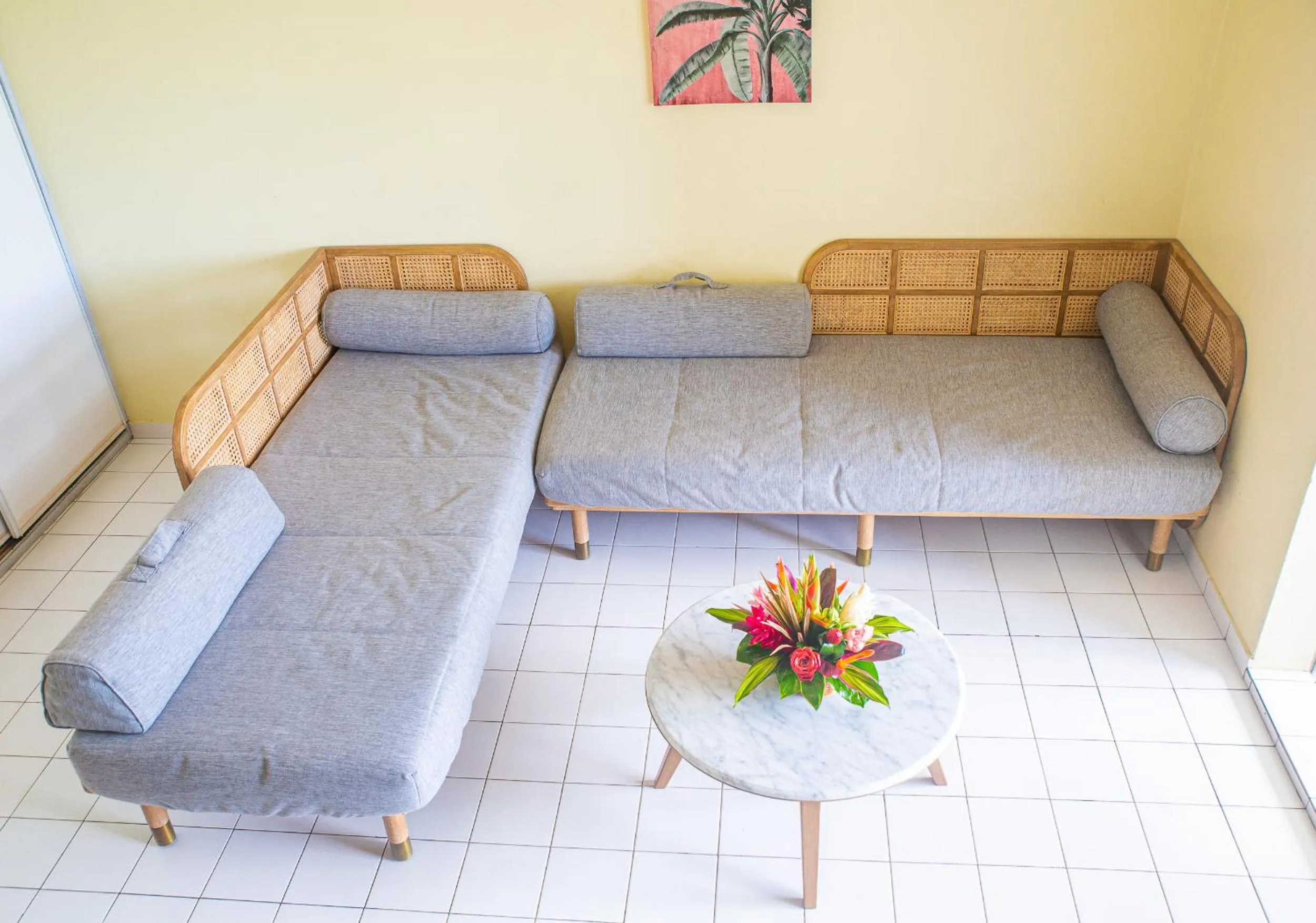 TV and multimedia in Résidence Le Vallon Guadeloupe Parc Piscine Appartements & Studios