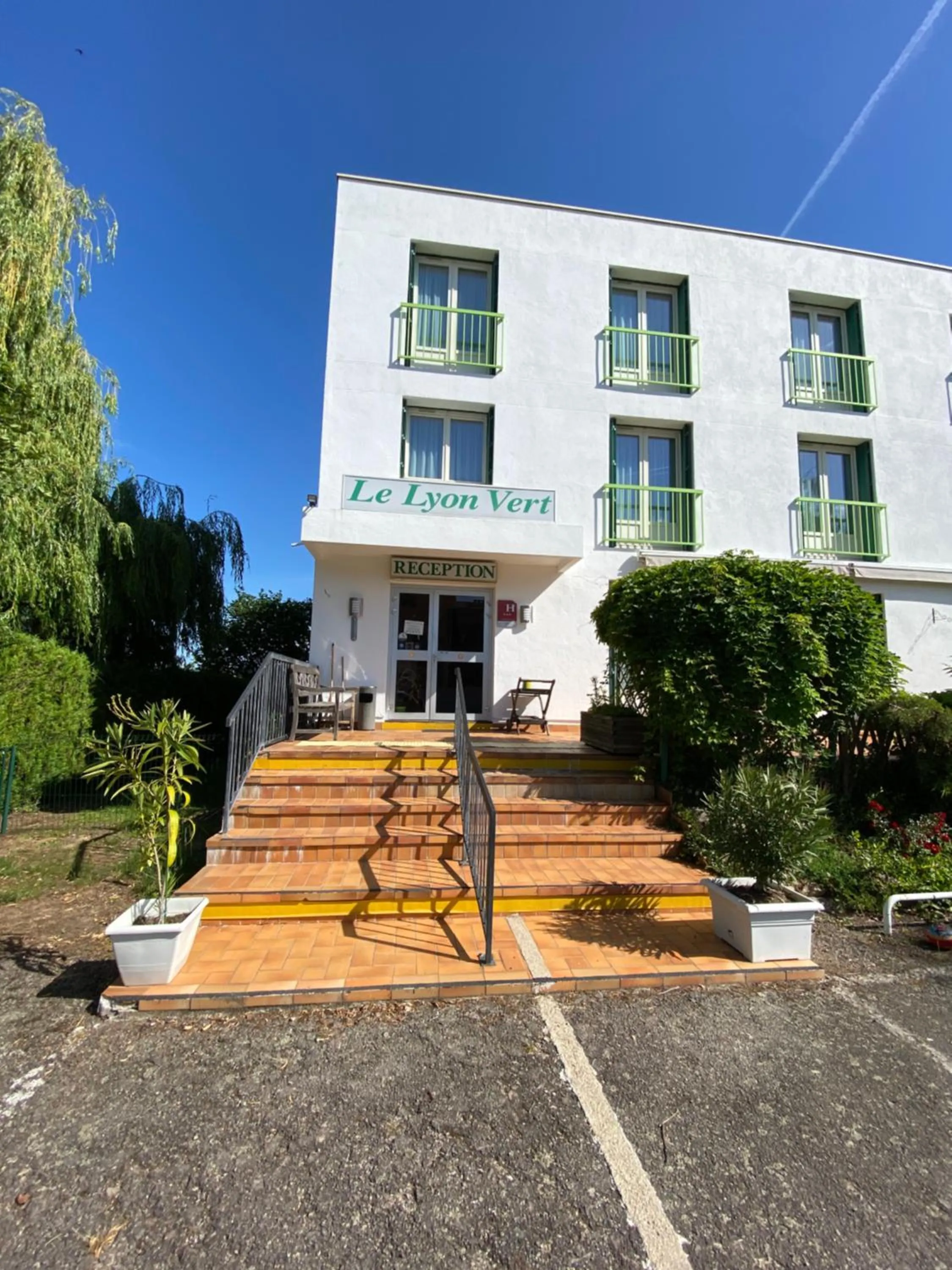 Hôtel Le Lyon Vert Commentry