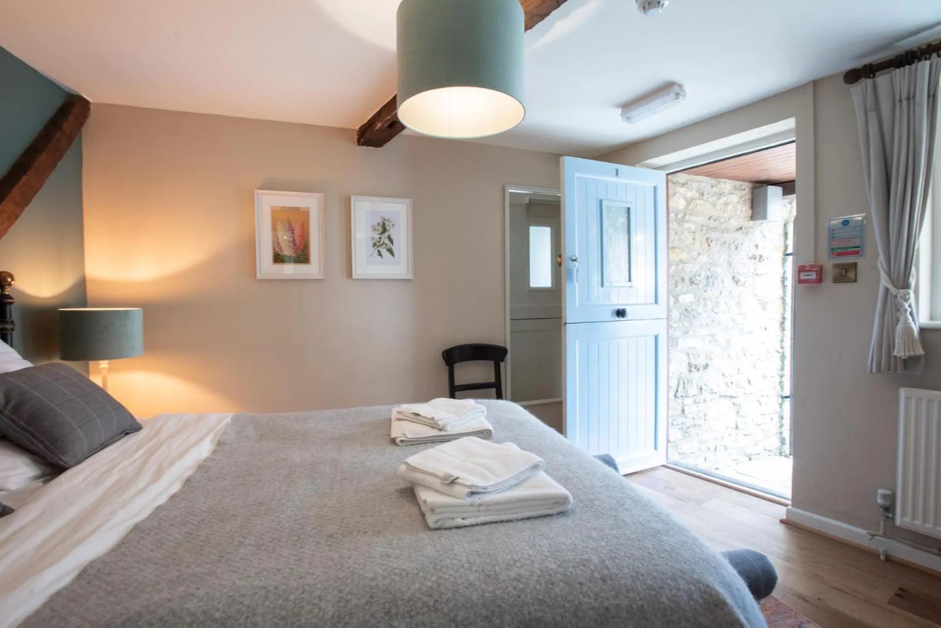 Bedroom, Bed in The Talkhouse