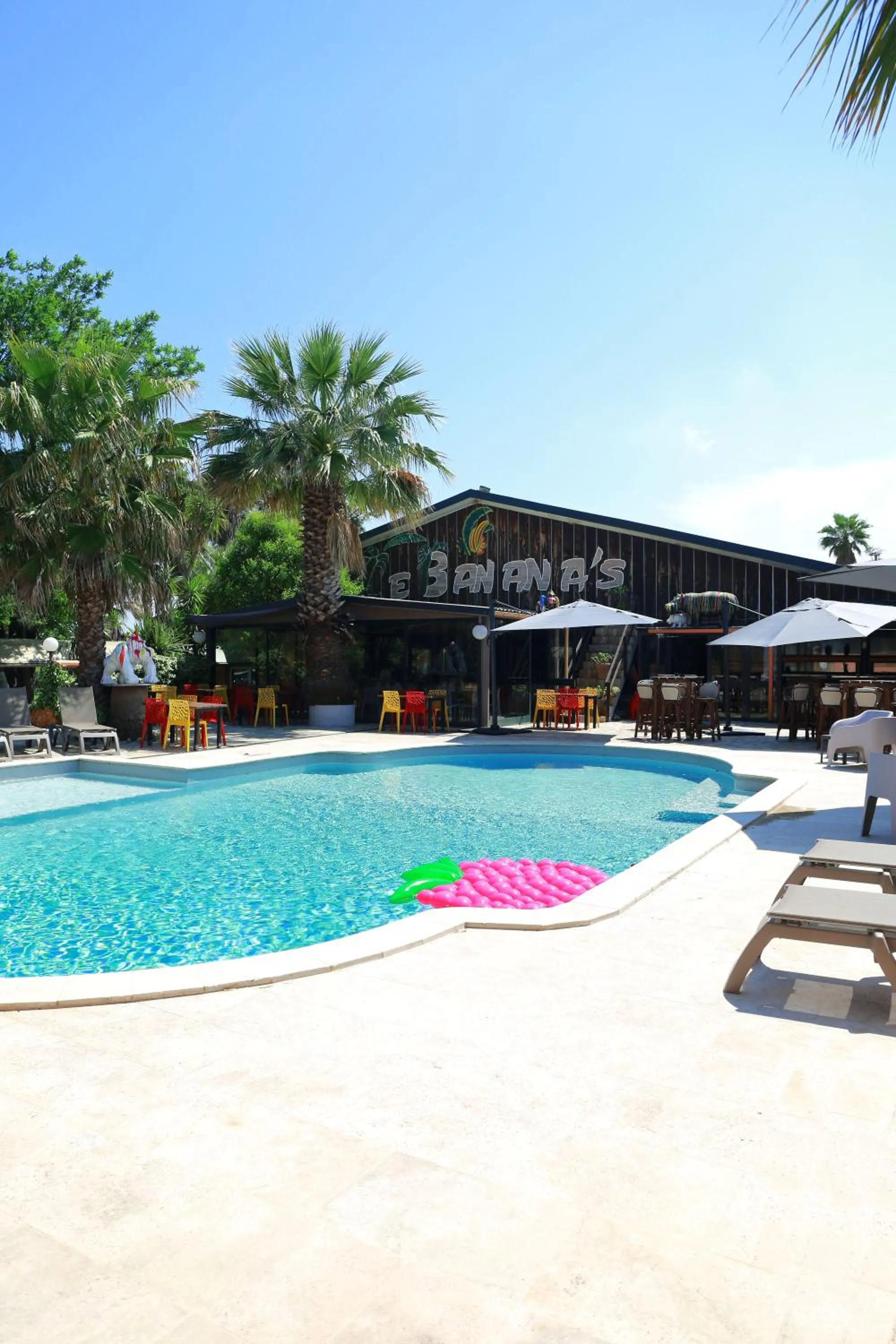 Patio in Le Banana's Hotel