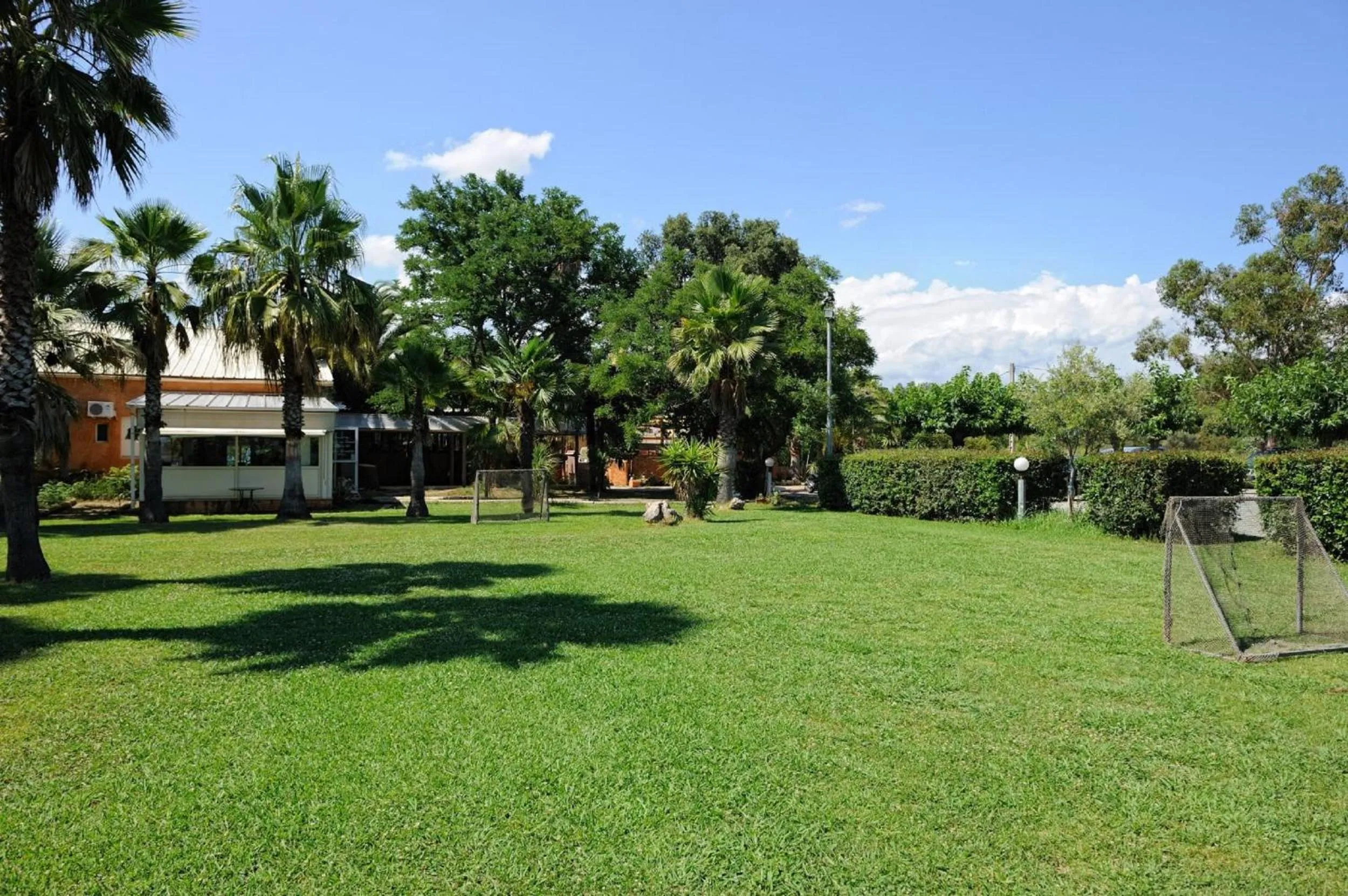 Garden in Le Banana's Hotel