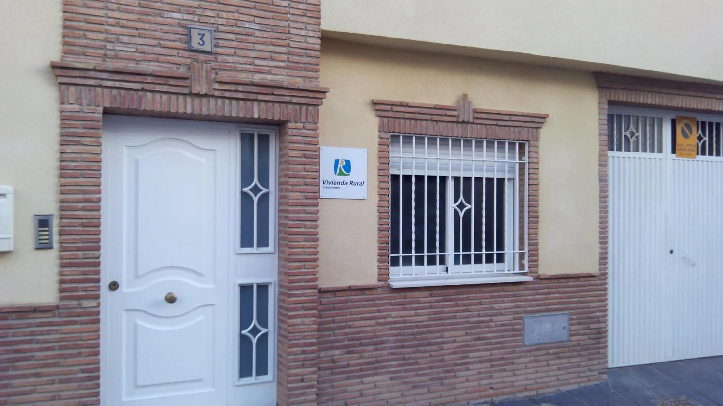 Facade/entrance in Ruralguejar