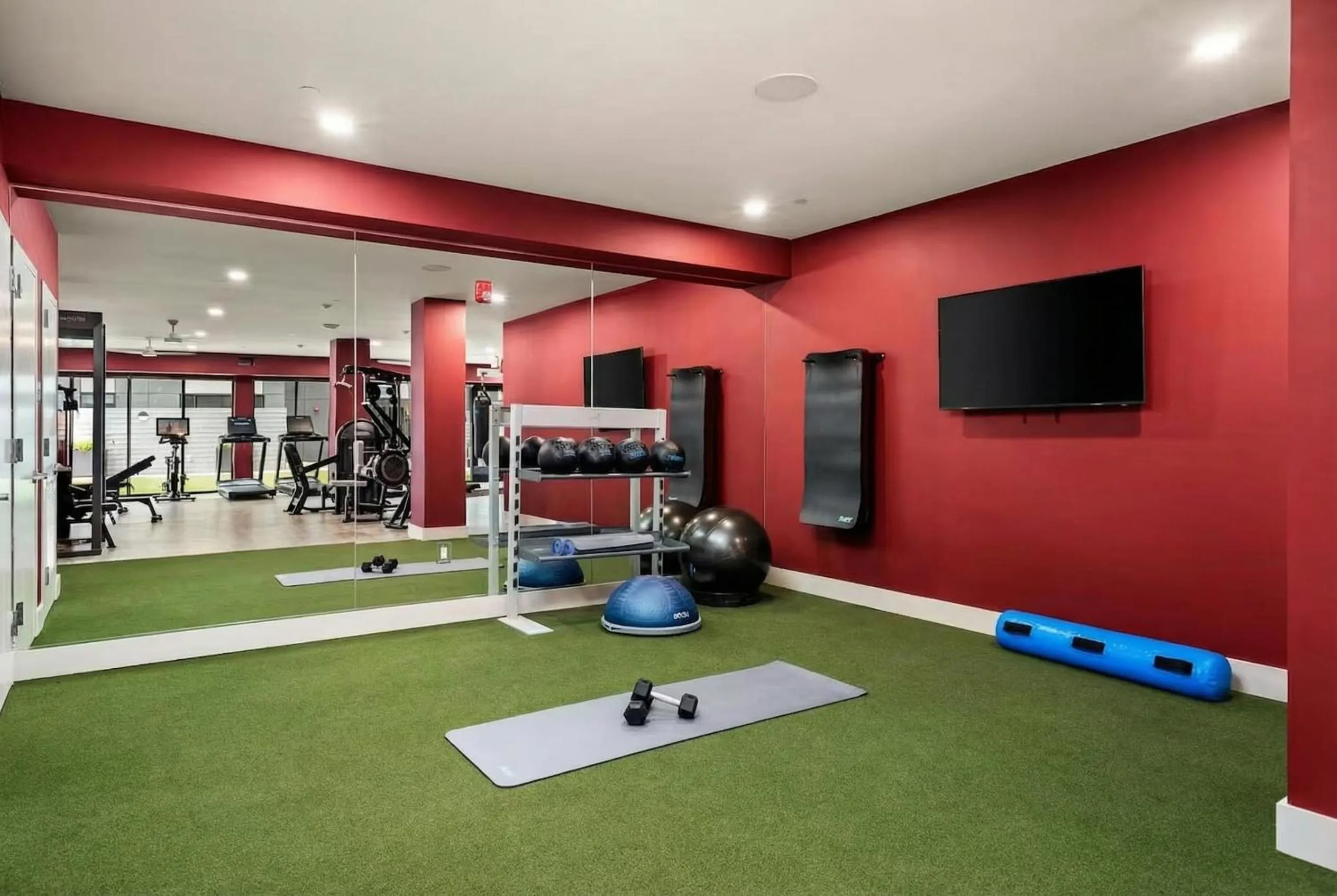 Fitness centre/facilities in Luxury Furnished Apartments by Hyatus Downtown at Yale