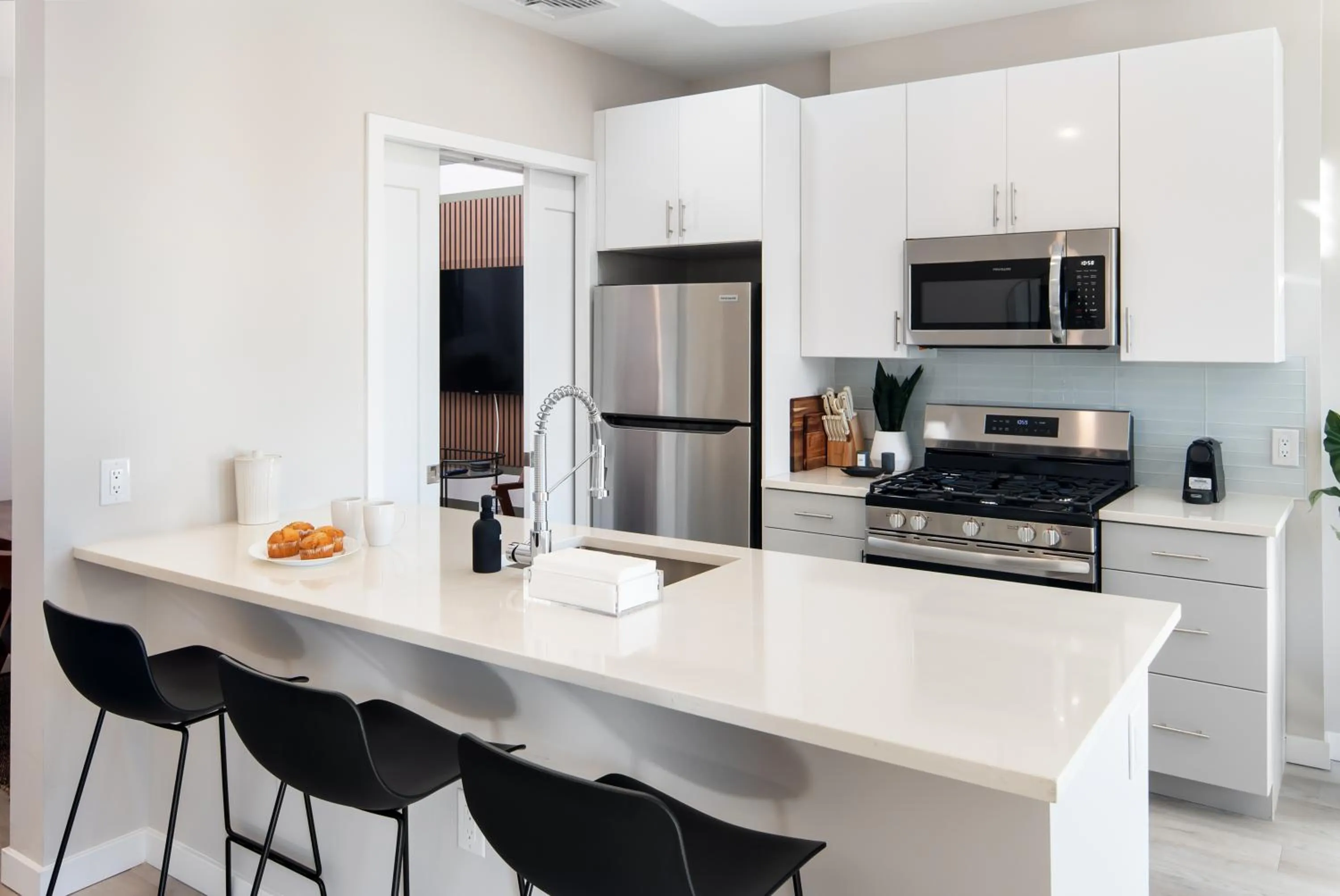 kitchen in Luxury Furnished Apartments by Hyatus Downtown at Yale