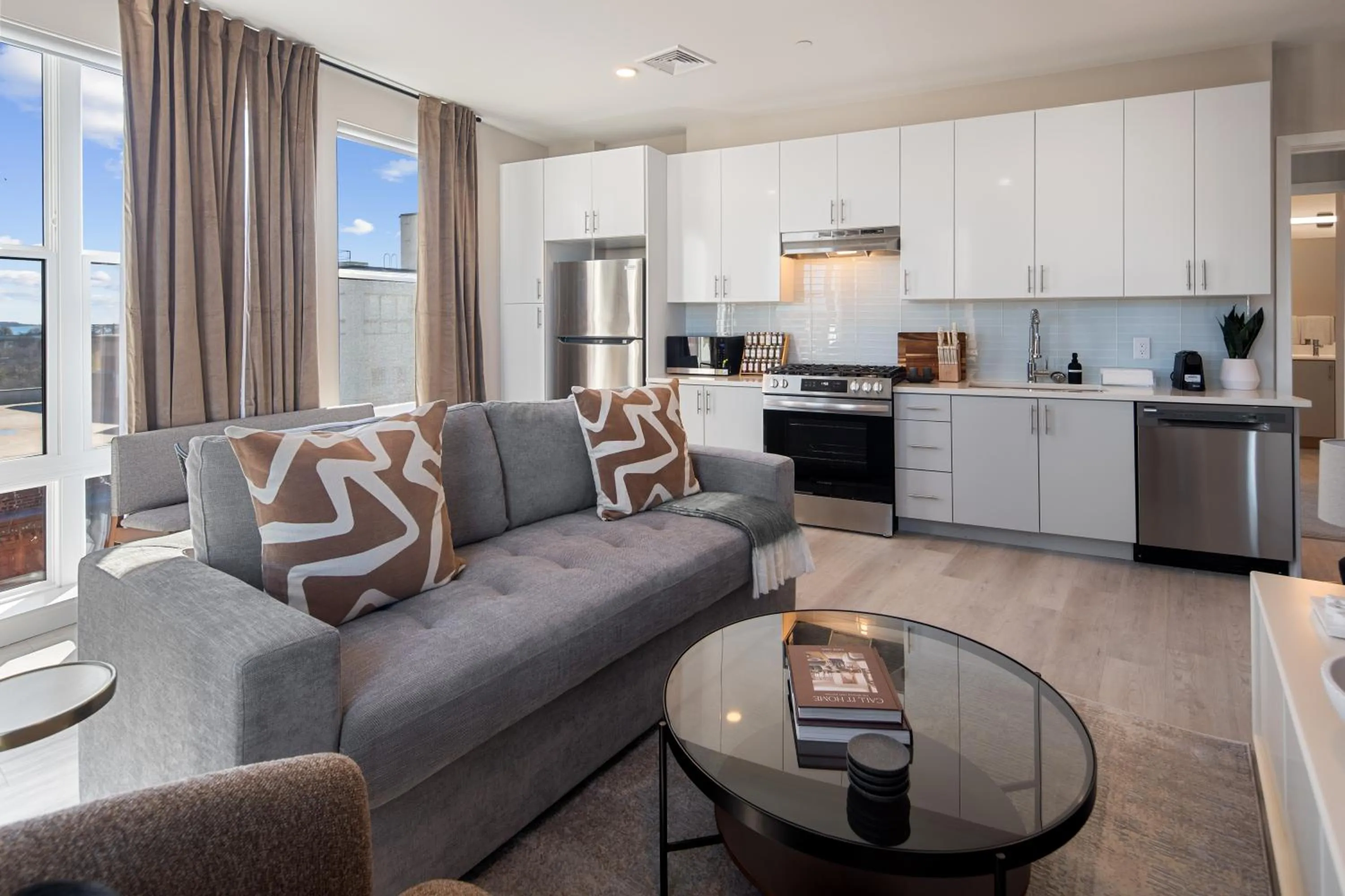 Living room in Luxury Furnished Apartments by Hyatus Downtown at Yale