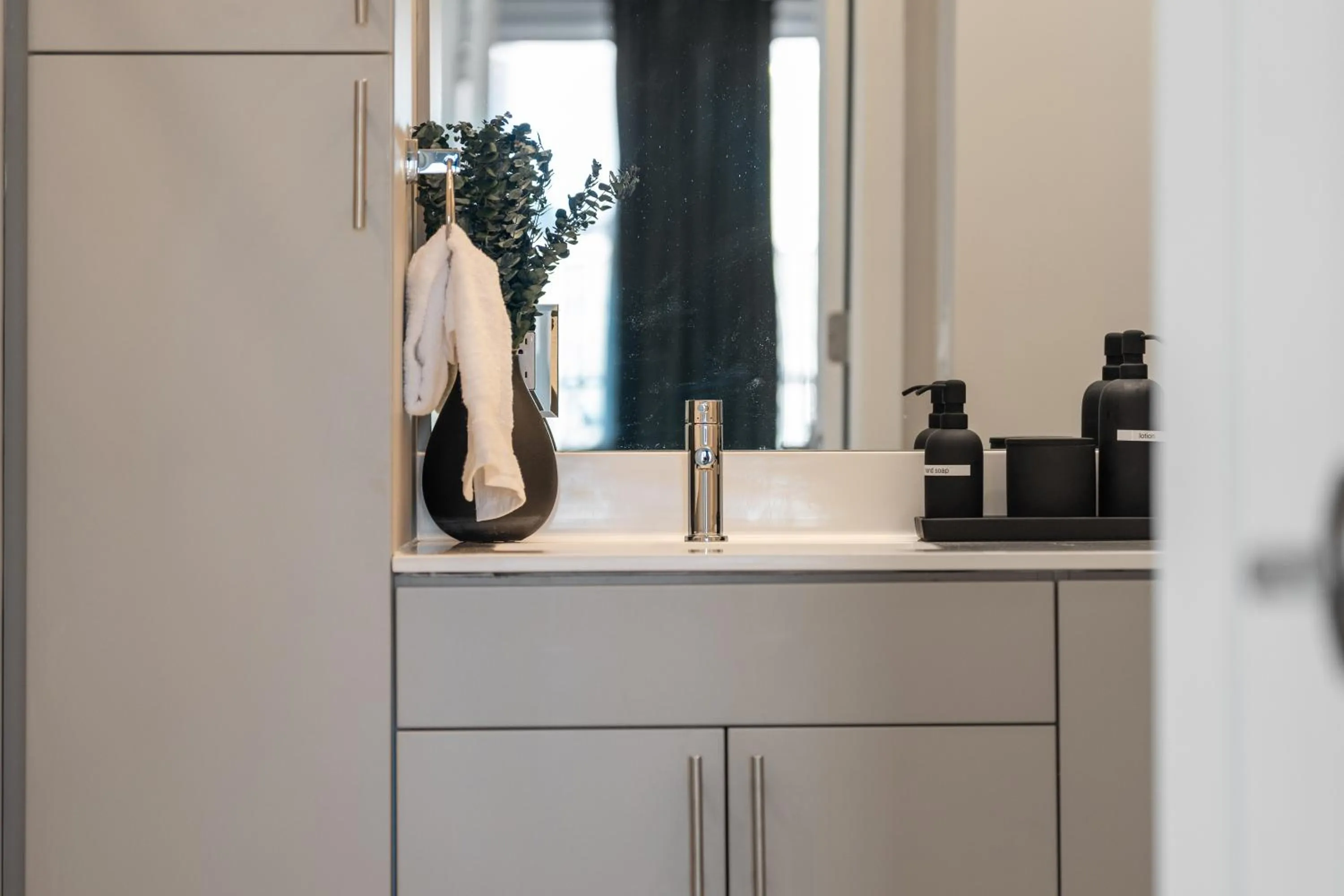 Bathroom in Luxury Furnished Apartments by Hyatus Downtown at Yale