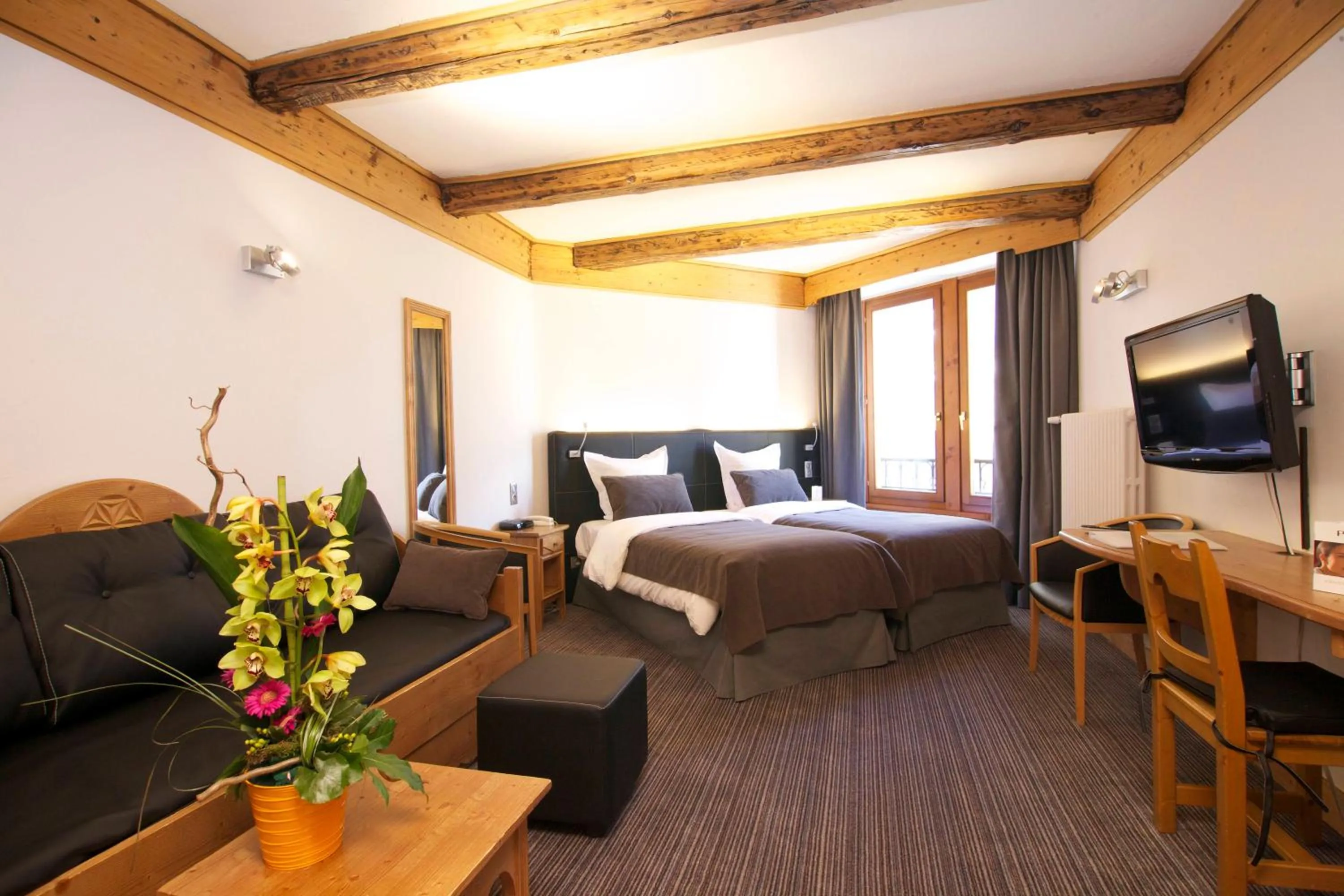 Bedroom, Bed in Park Hotel Suisse & Spa