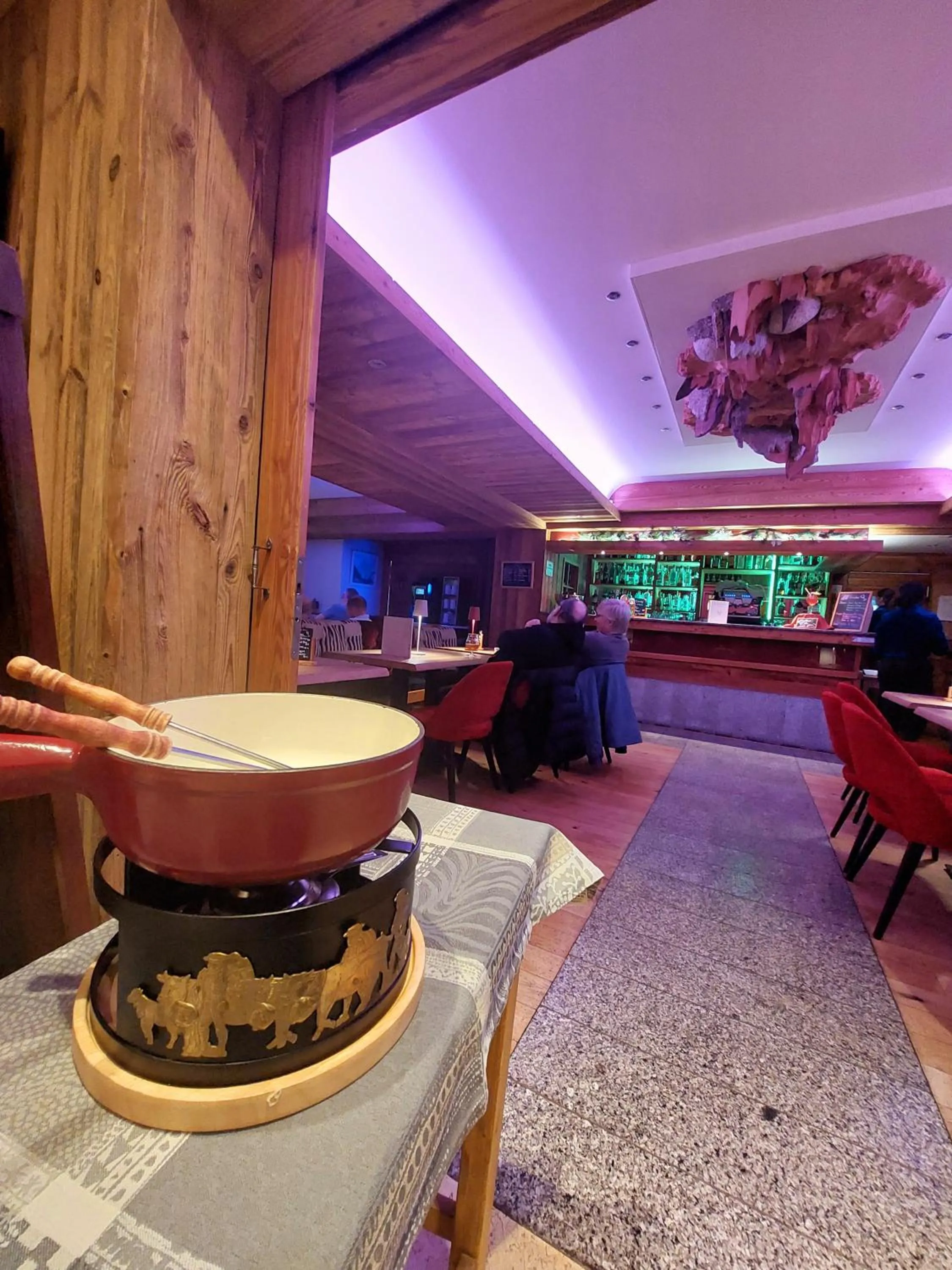 Restaurant/places to eat in Park Hotel Suisse & Spa