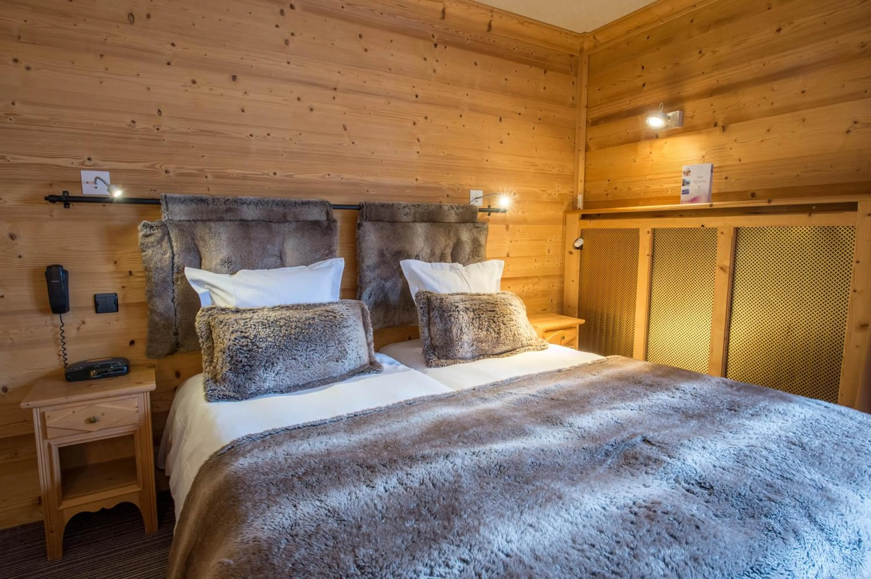 Bedroom, Bed in Park Hotel Suisse & Spa