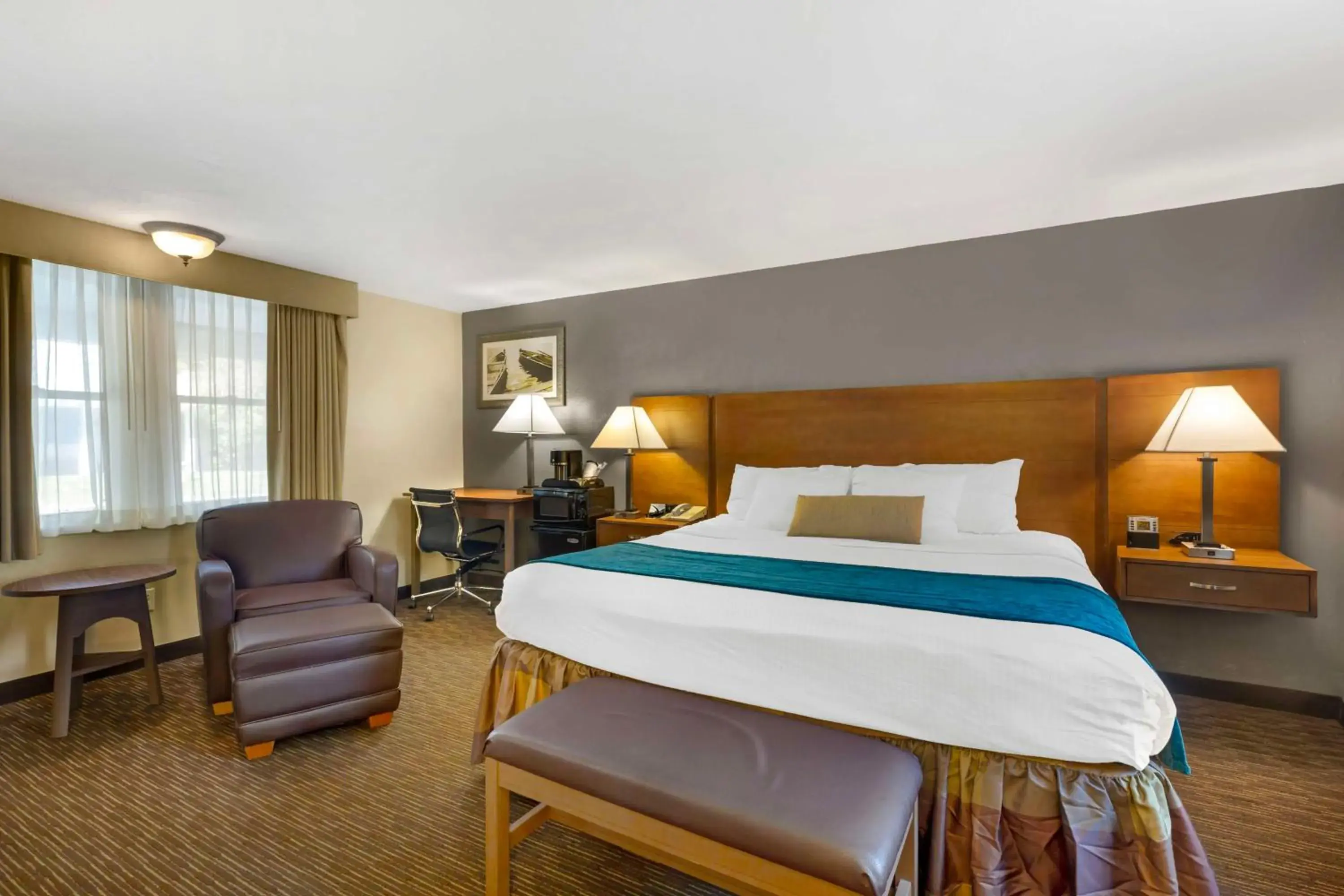 Bedroom, Bed in Best Western Plus Cold Spring Bedroom, Bed in Best Western Plus Cold Spring