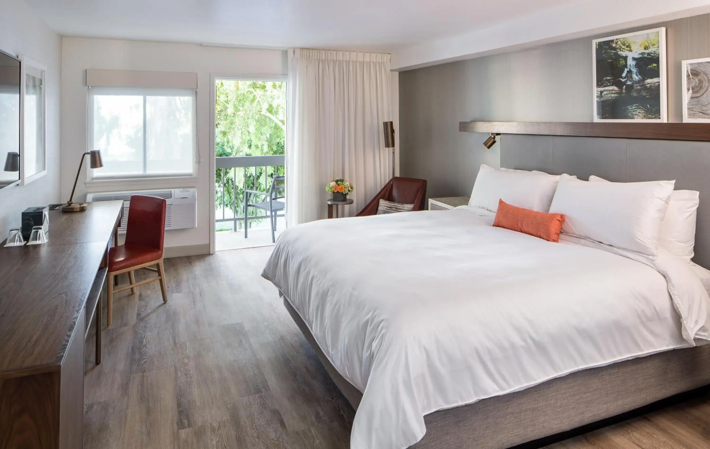 Photo of the whole room, Bed in The Domain Hotel Photo of the whole room, Bed in The Domain Hotel