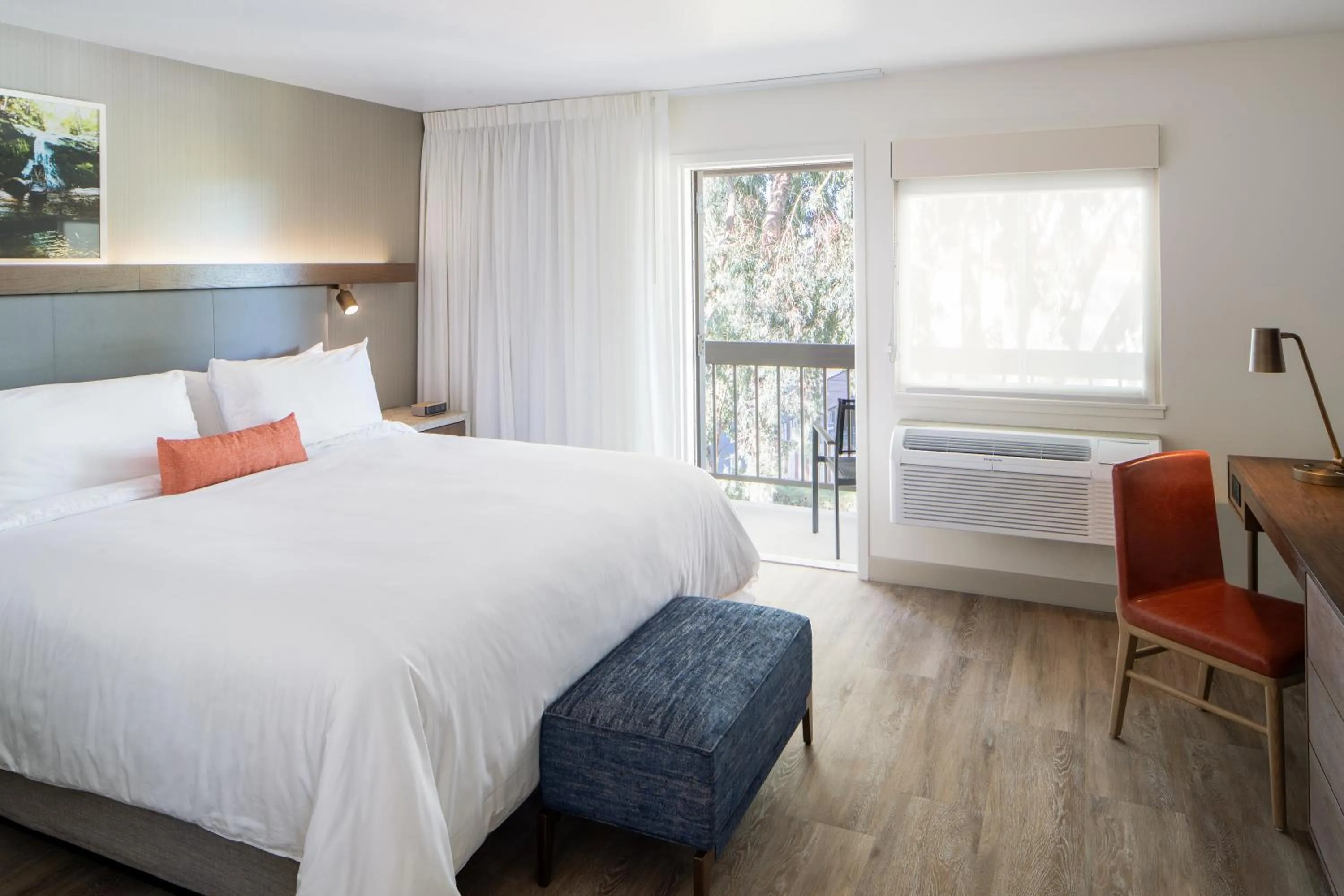 Bedroom, Bed in The Domain Hotel