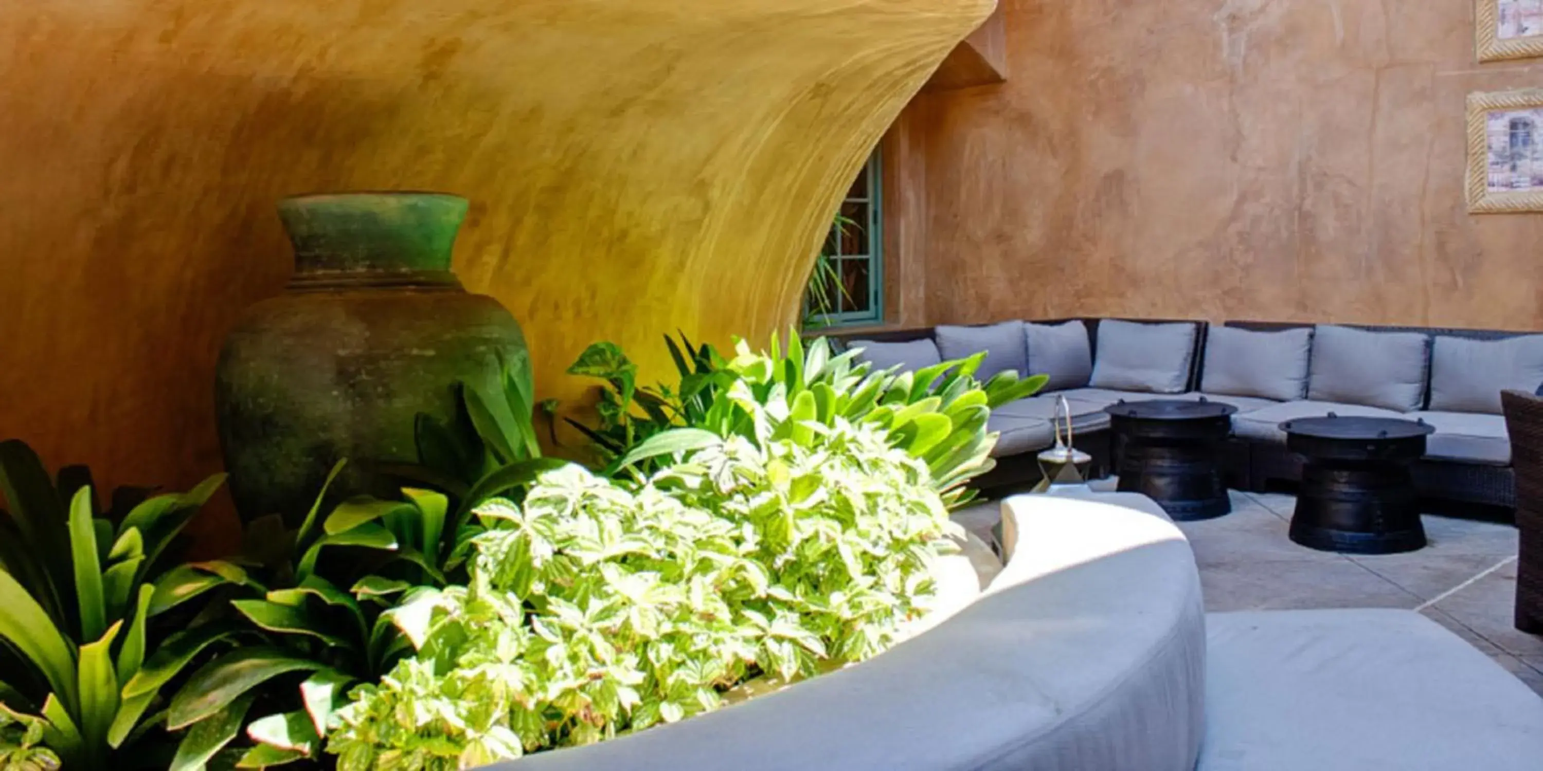 Restaurant/places to eat in Hotel Los Gatos Restaurant/places to eat in Hotel Los Gatos