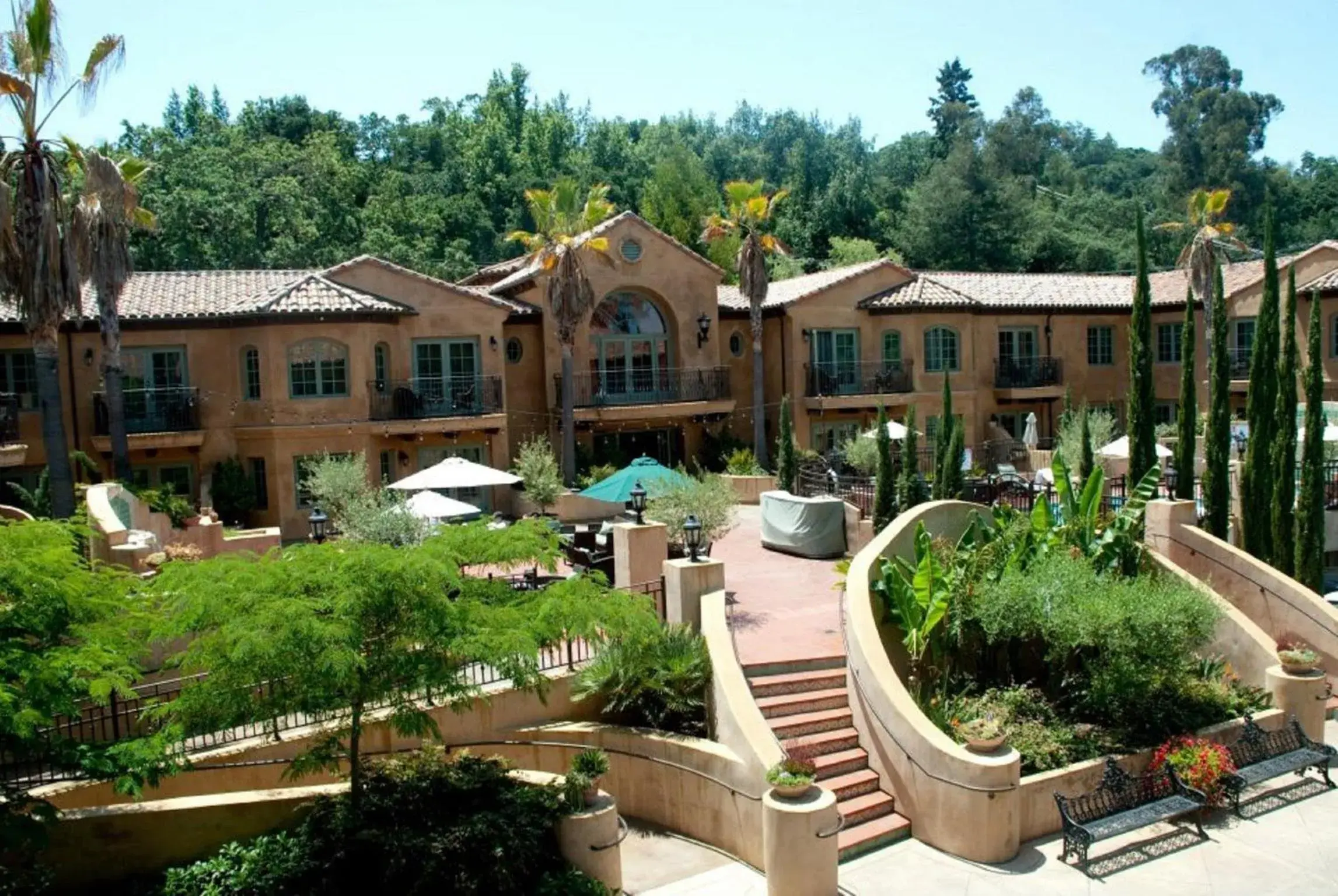 Facade/entrance in Hotel Los Gatos Facade/entrance in Hotel Los Gatos