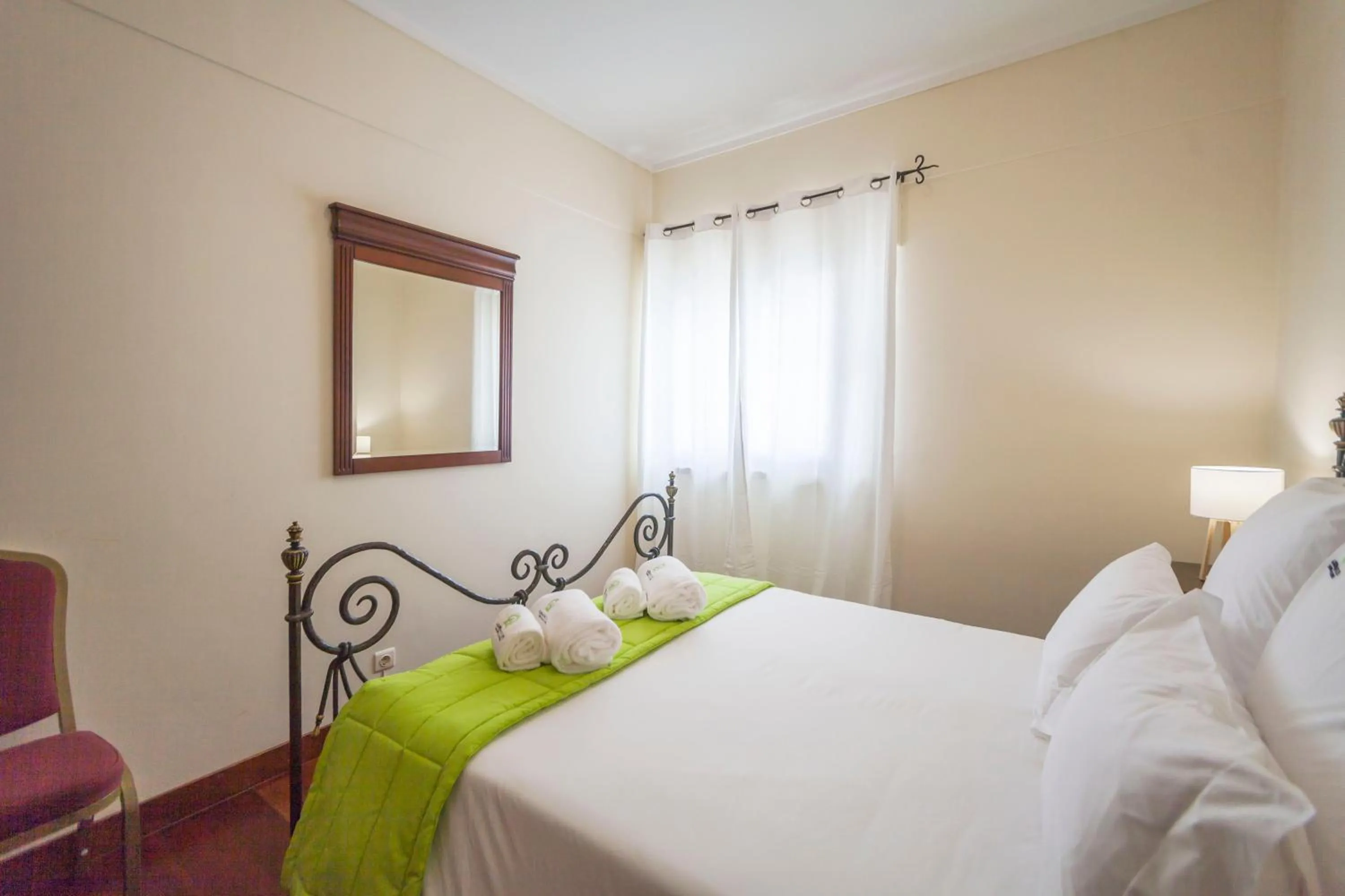 Deluxe Marina Apartment