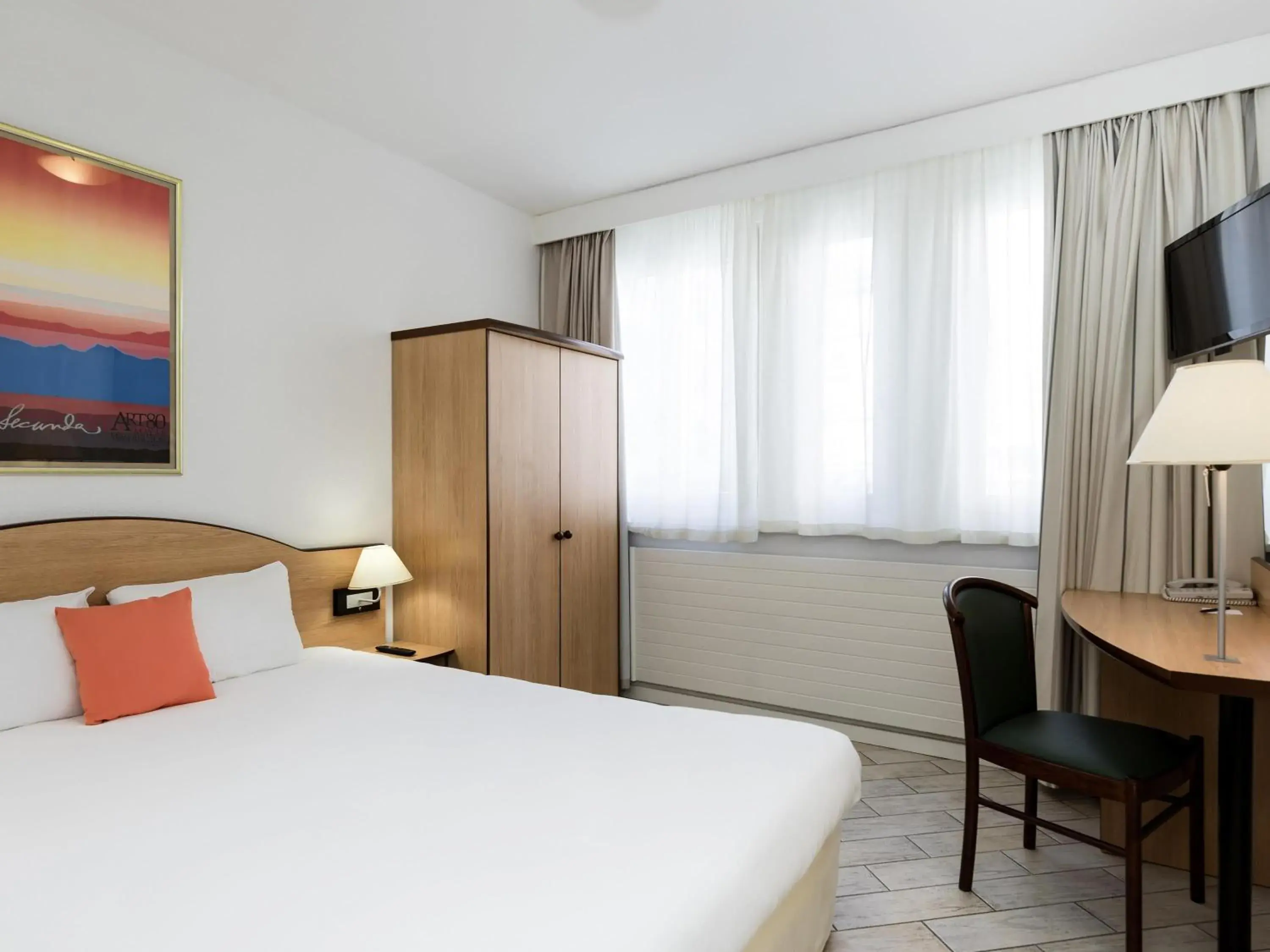 Property building, Bed in Résidence Studio Genève Centre Property building, Bed in Résidence Studio Genève Centre