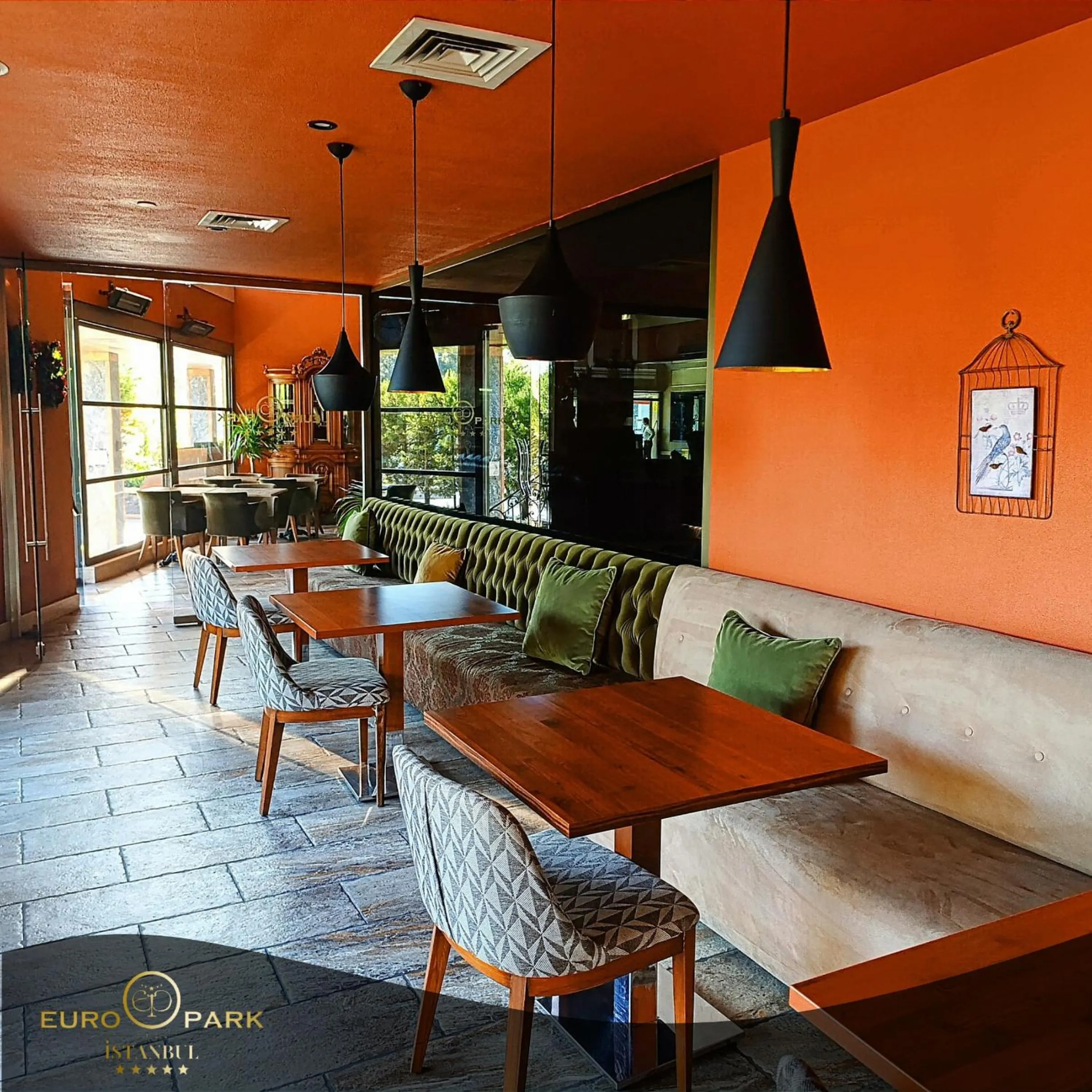 Restaurant/places to eat in Euro Park Otel