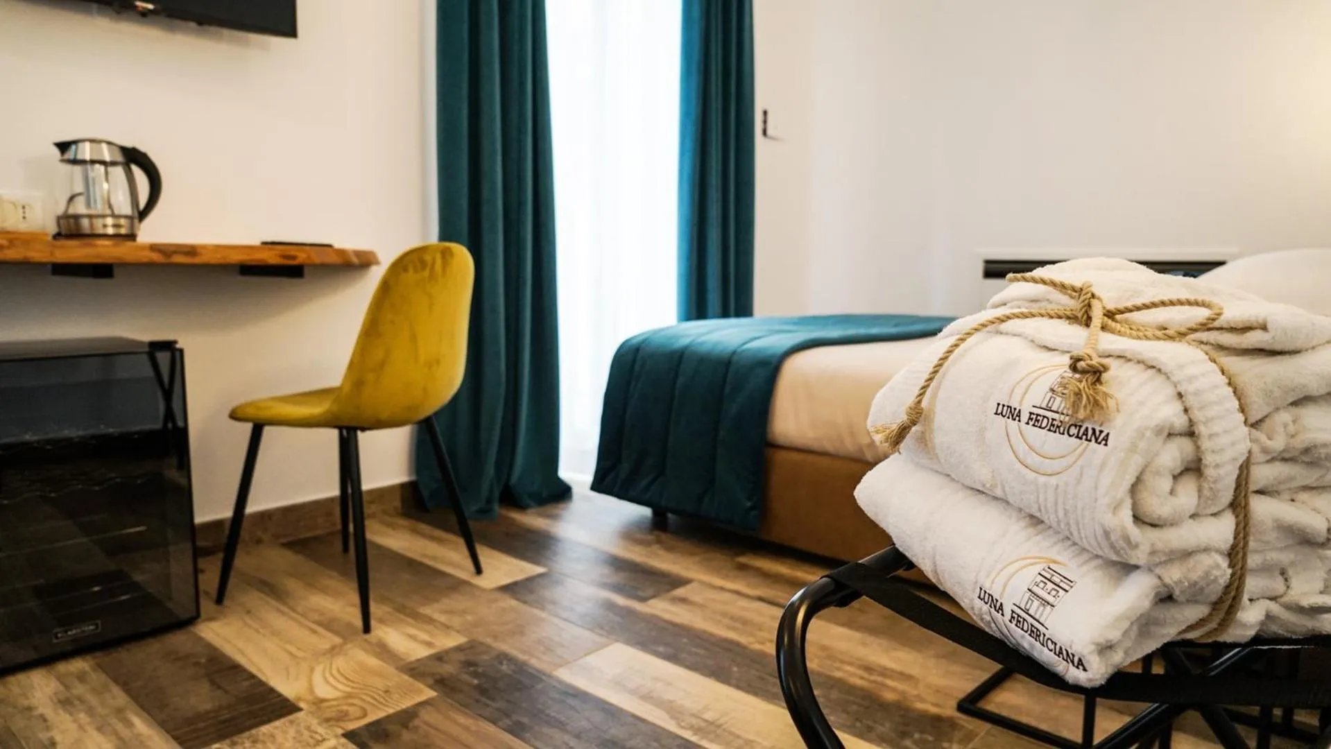 Photo of the whole room, Bed in Luna Federiciana Luxury Room & Spa