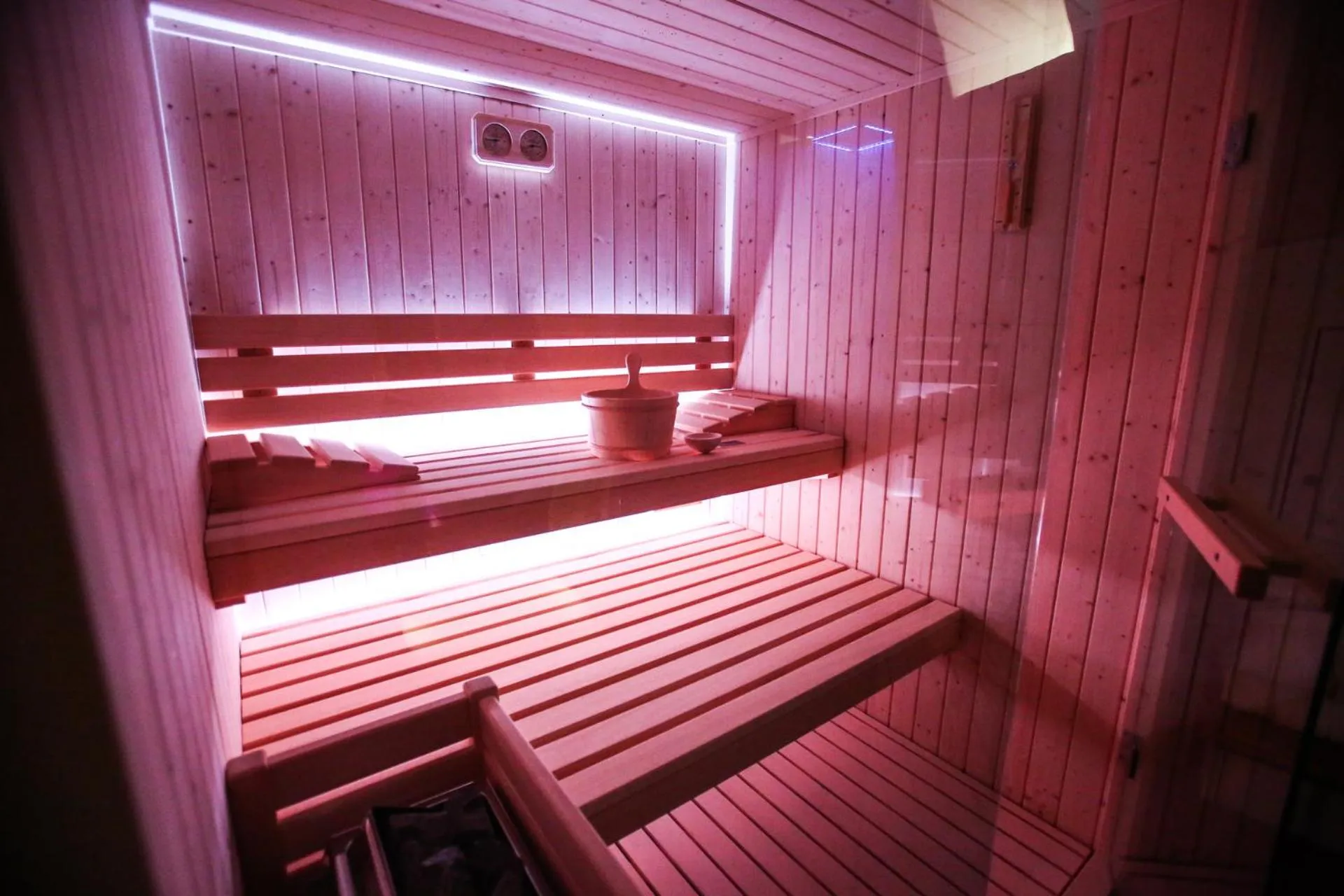 Sauna, Bed in Luna Federiciana Luxury Room & Spa