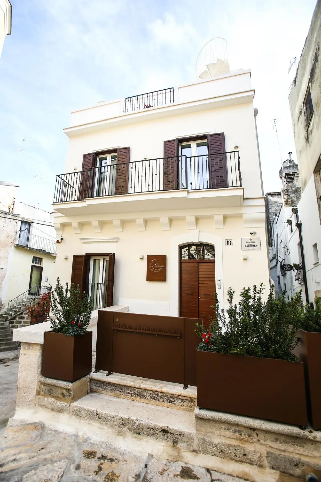 Property building in Luna Federiciana Luxury Room & Spa