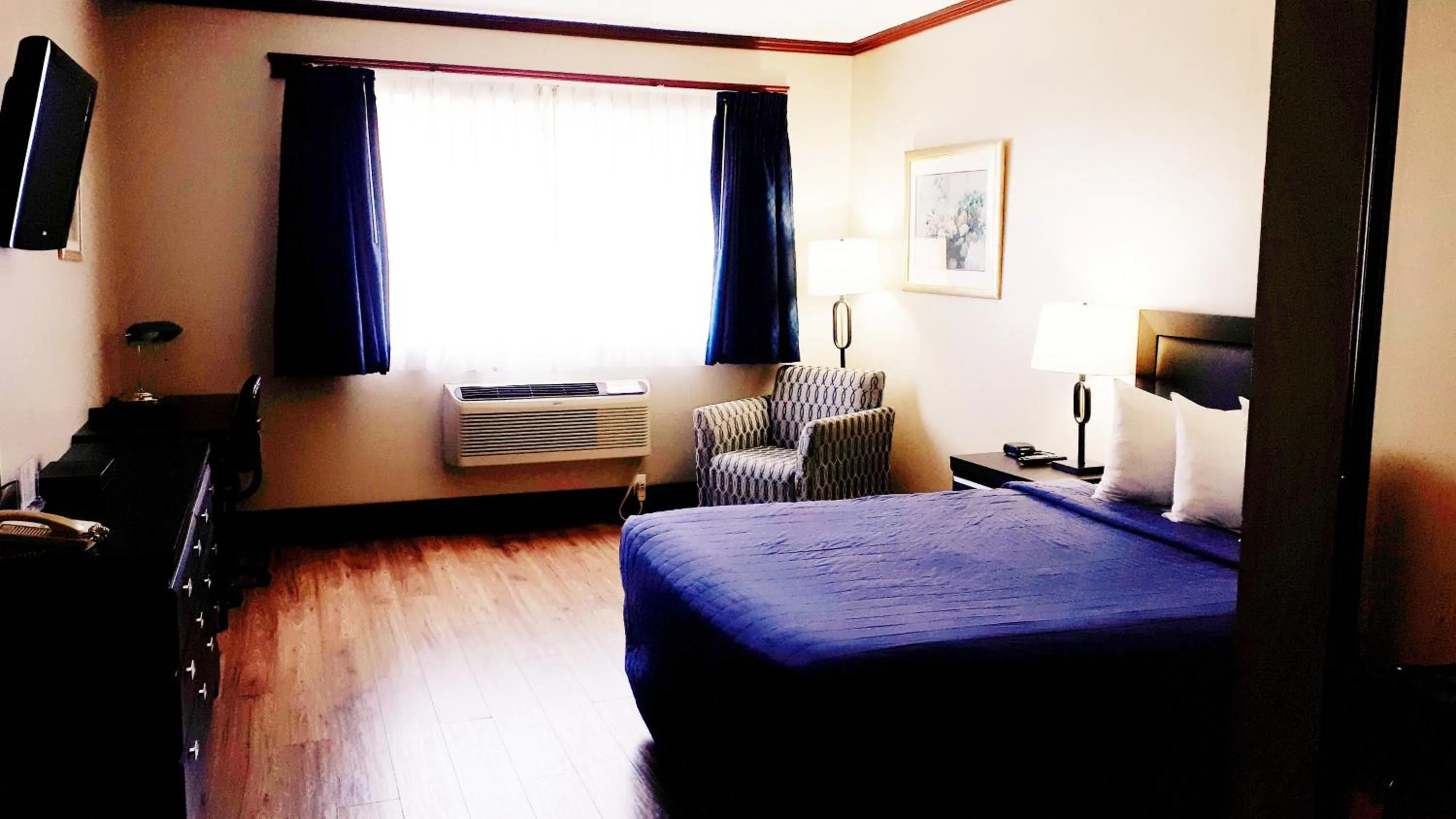 Photo of the whole room in Causeway Bay Hotel