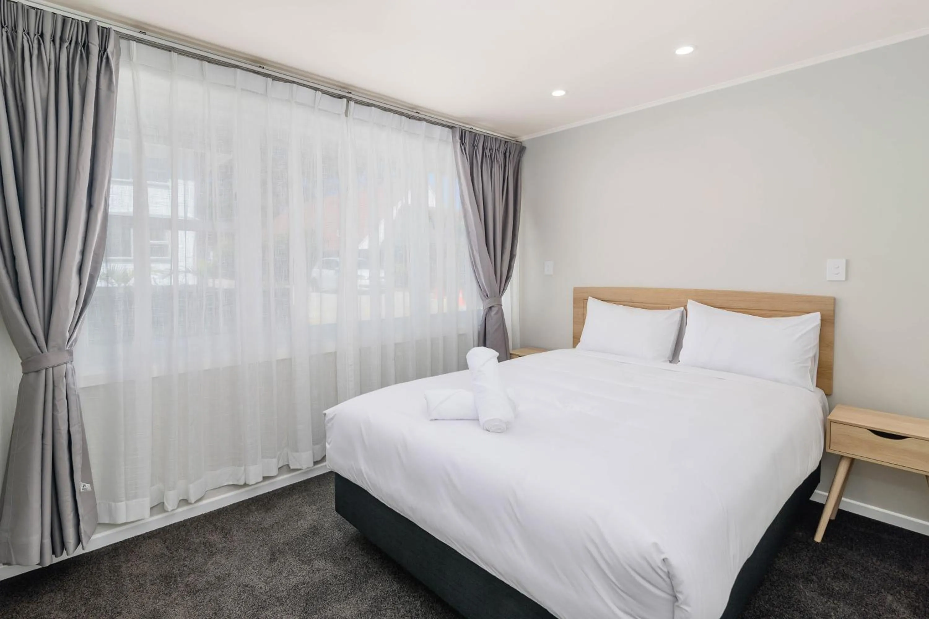 Bedroom, Bed in Thermal Oak Motel