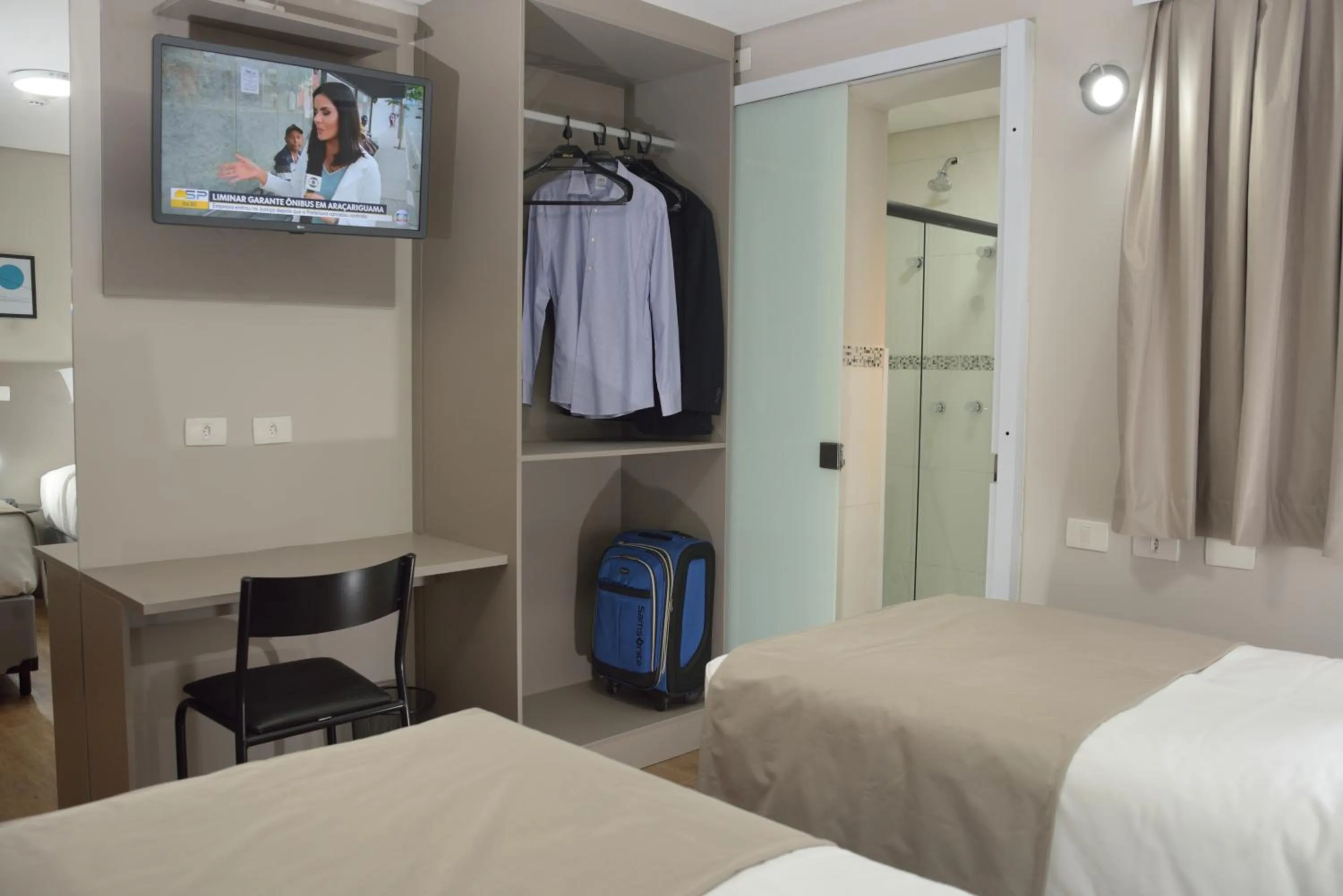 TV and multimedia, Bed in Asa Hotel