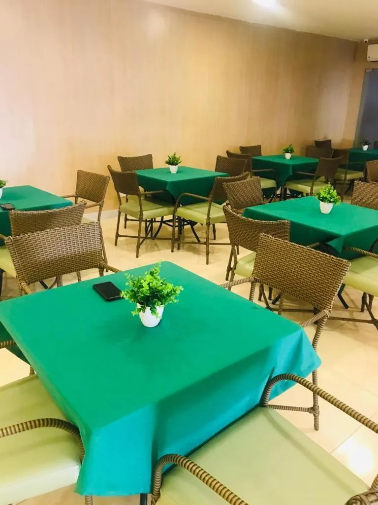 Restaurant/places to eat in Primme Hotel Aracaju