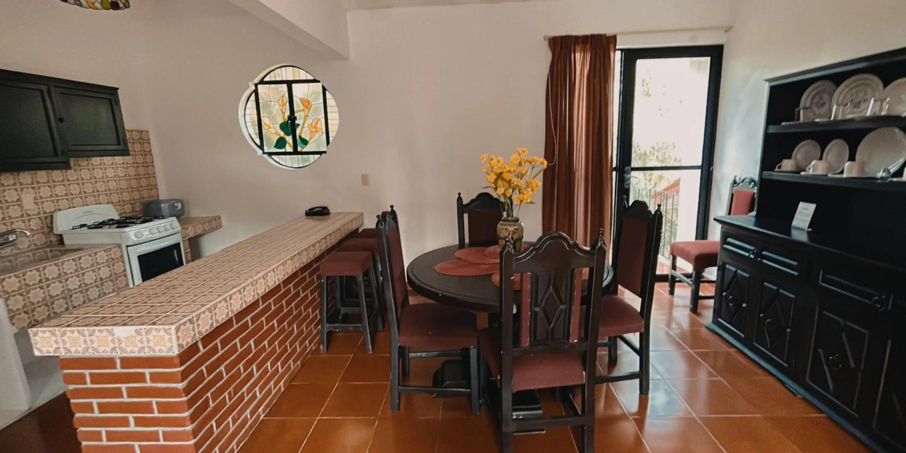Dining area in Villas de la Montaña