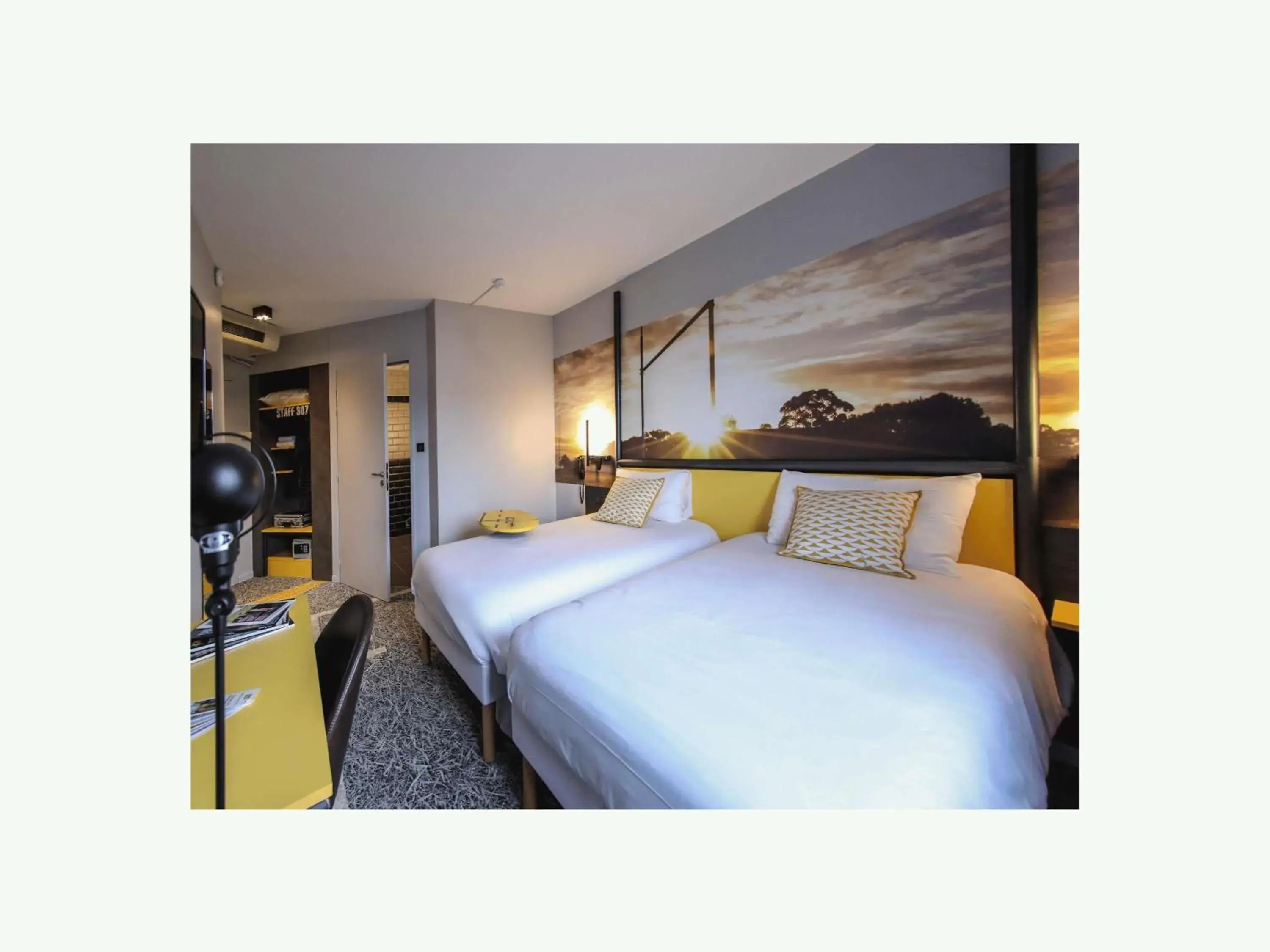 Bedroom, Bed in Ibis Styles Clermont-Ferrand République Bedroom, Bed in Ibis Styles Clermont-Ferrand République