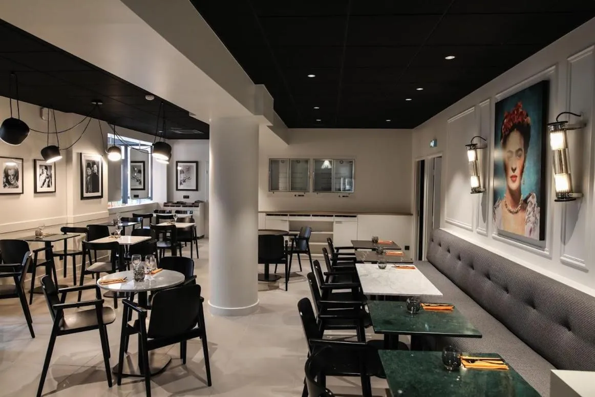 Restaurant/places to eat in Ibis Styles Clermont-Ferrand République