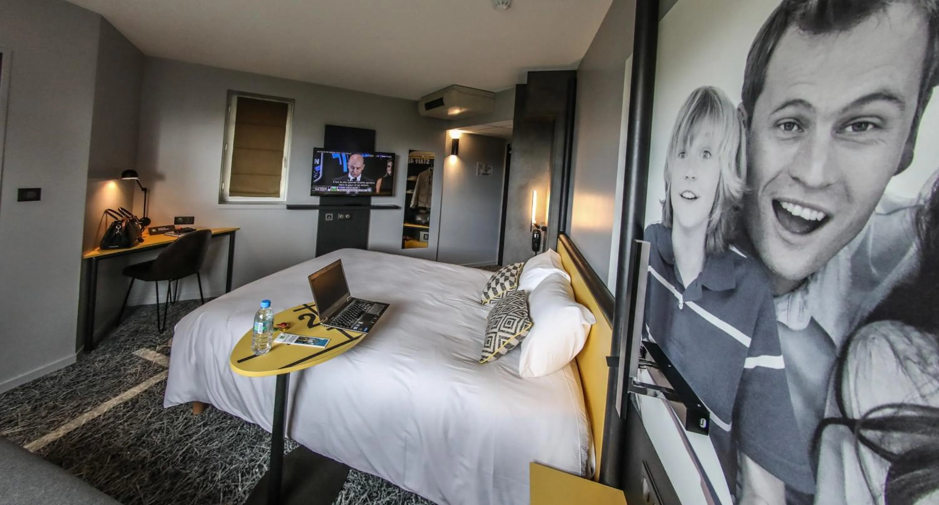 Photo of the whole room, Bed in Ibis Styles Clermont-Ferrand République