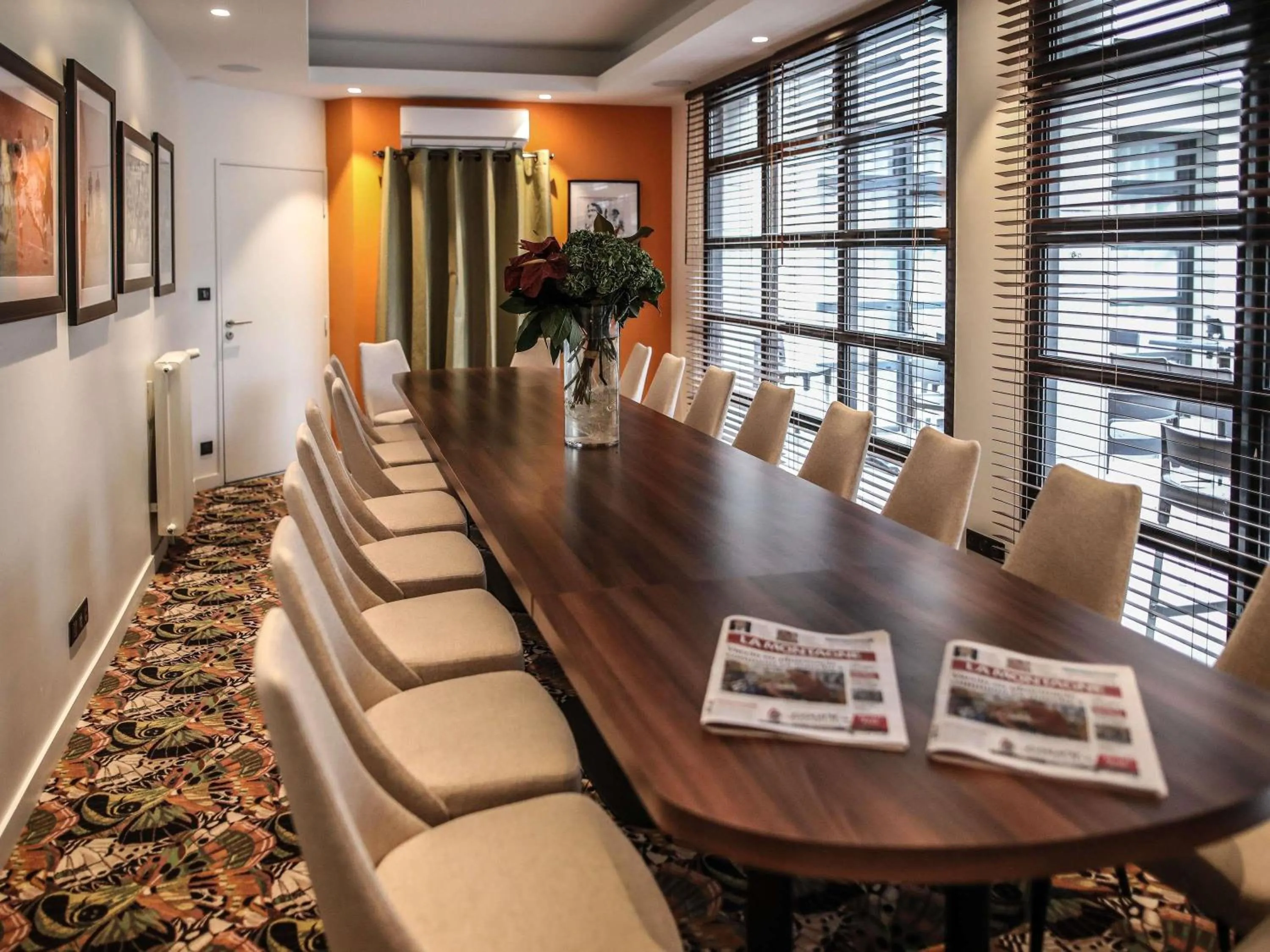 Meeting/conference room in Ibis Styles Clermont-Ferrand République