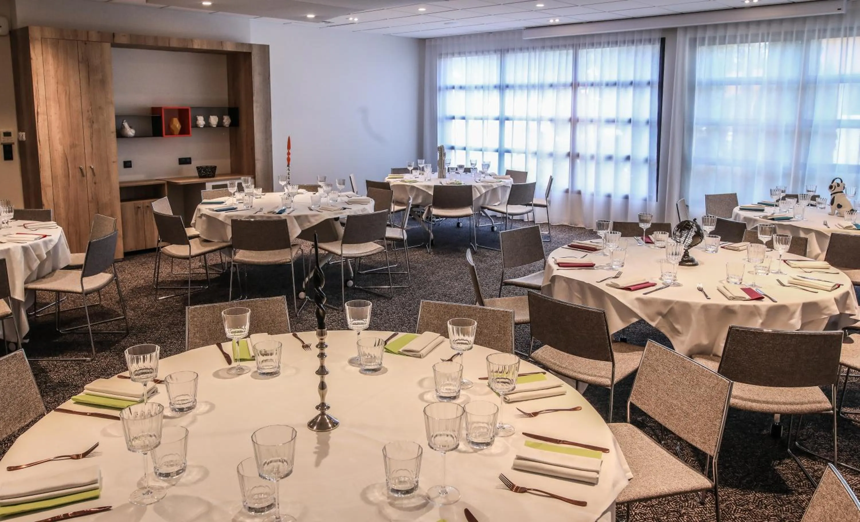 Living room in Ibis Styles Clermont-Ferrand République