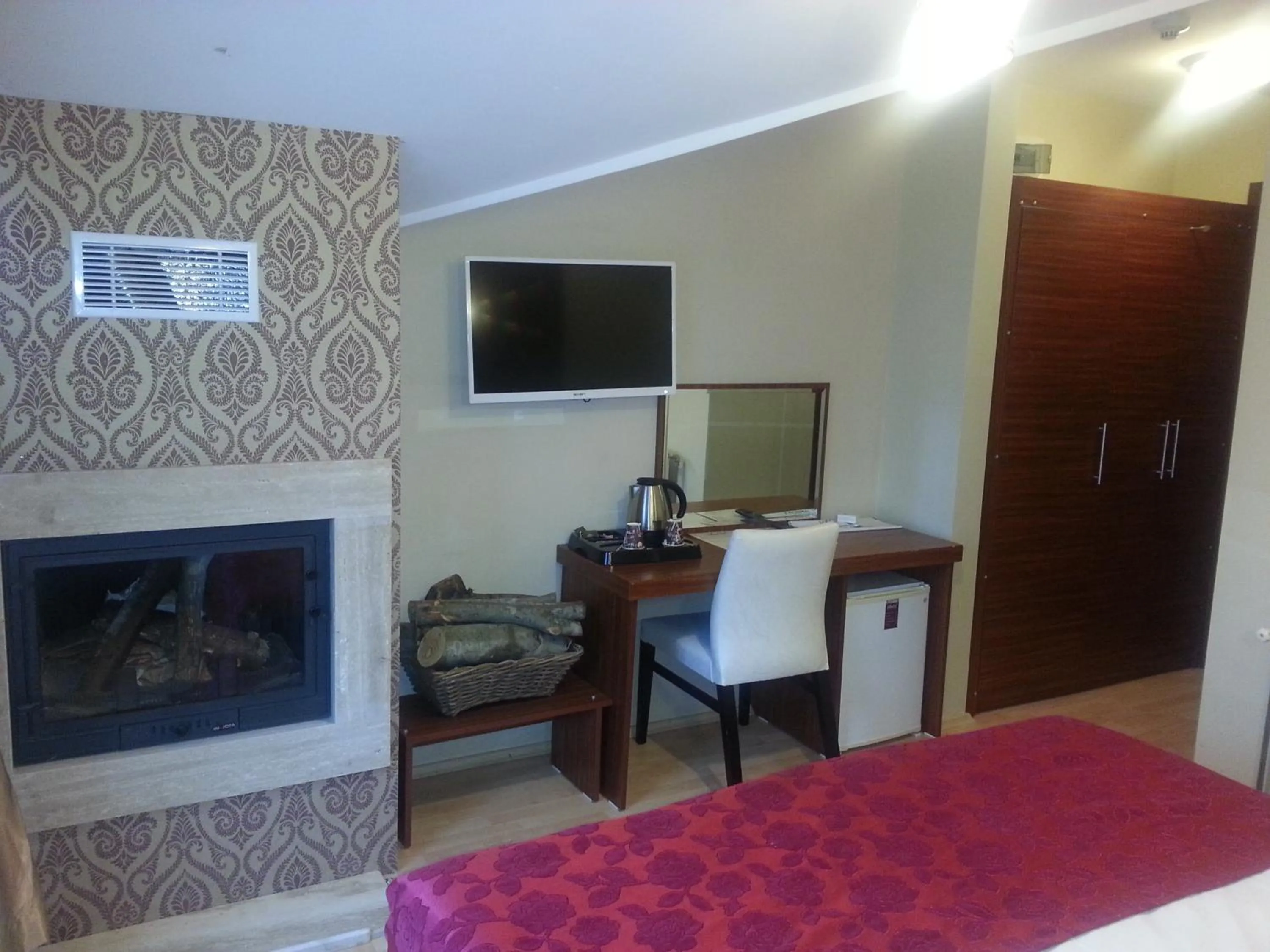 Winter, Bed in Velena Hotel