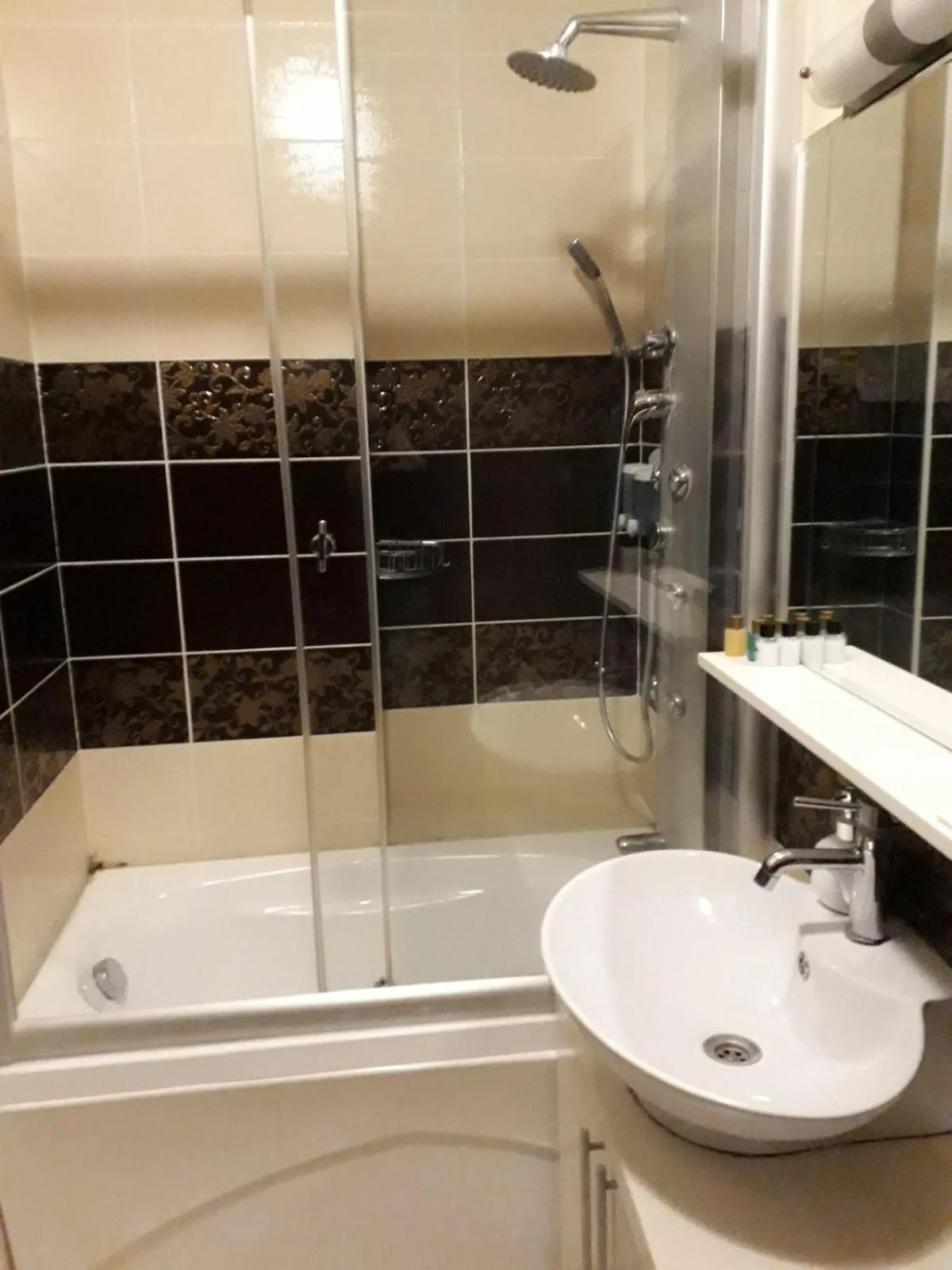 Bathroom in Velena Hotel