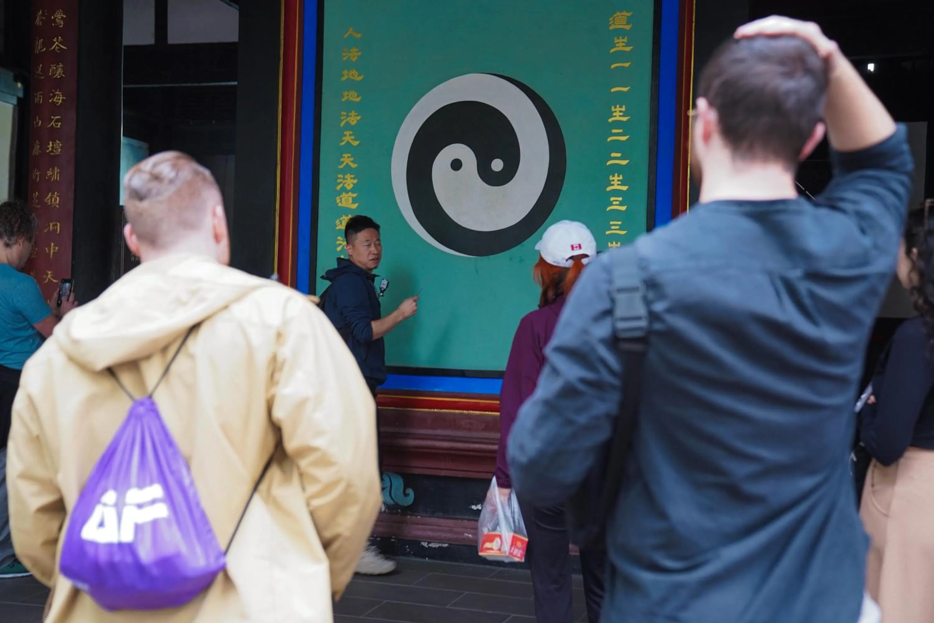 Activities in Chengdu Local Tea Hostel - Short Walk To Taikooli - Chill & Social Coffee Lounge - Metro downstairs - Free Activities - Friendly English Speaking Staff - Tibet, Panda, Buddha & Snow Mountain Tours